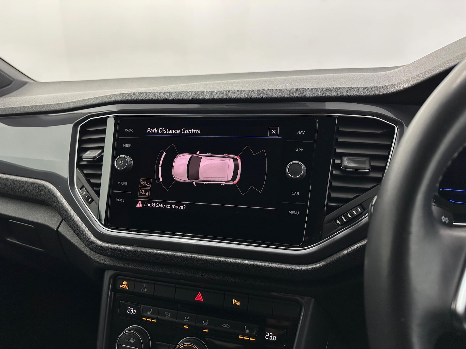 Used Volkswagen T-Roc 2021 for sale - 77097408: Photo 21