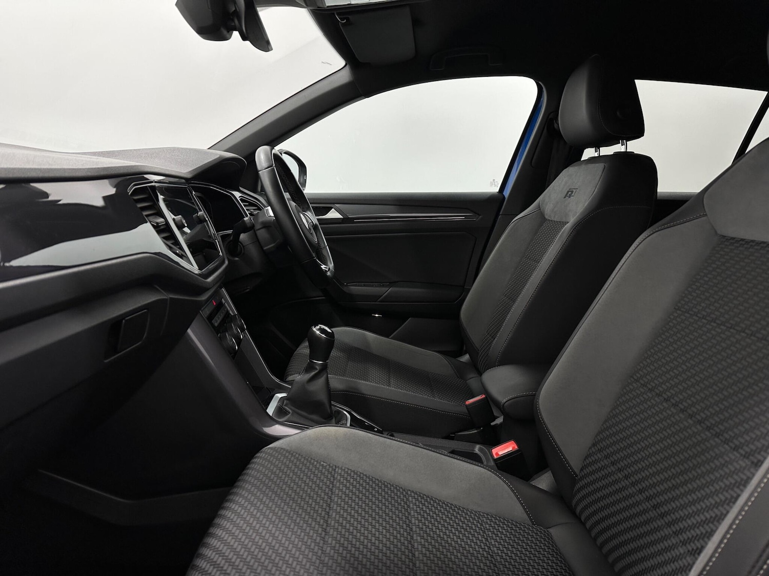 Used Volkswagen T-Roc 2021 for sale - 77097408: Photo 32