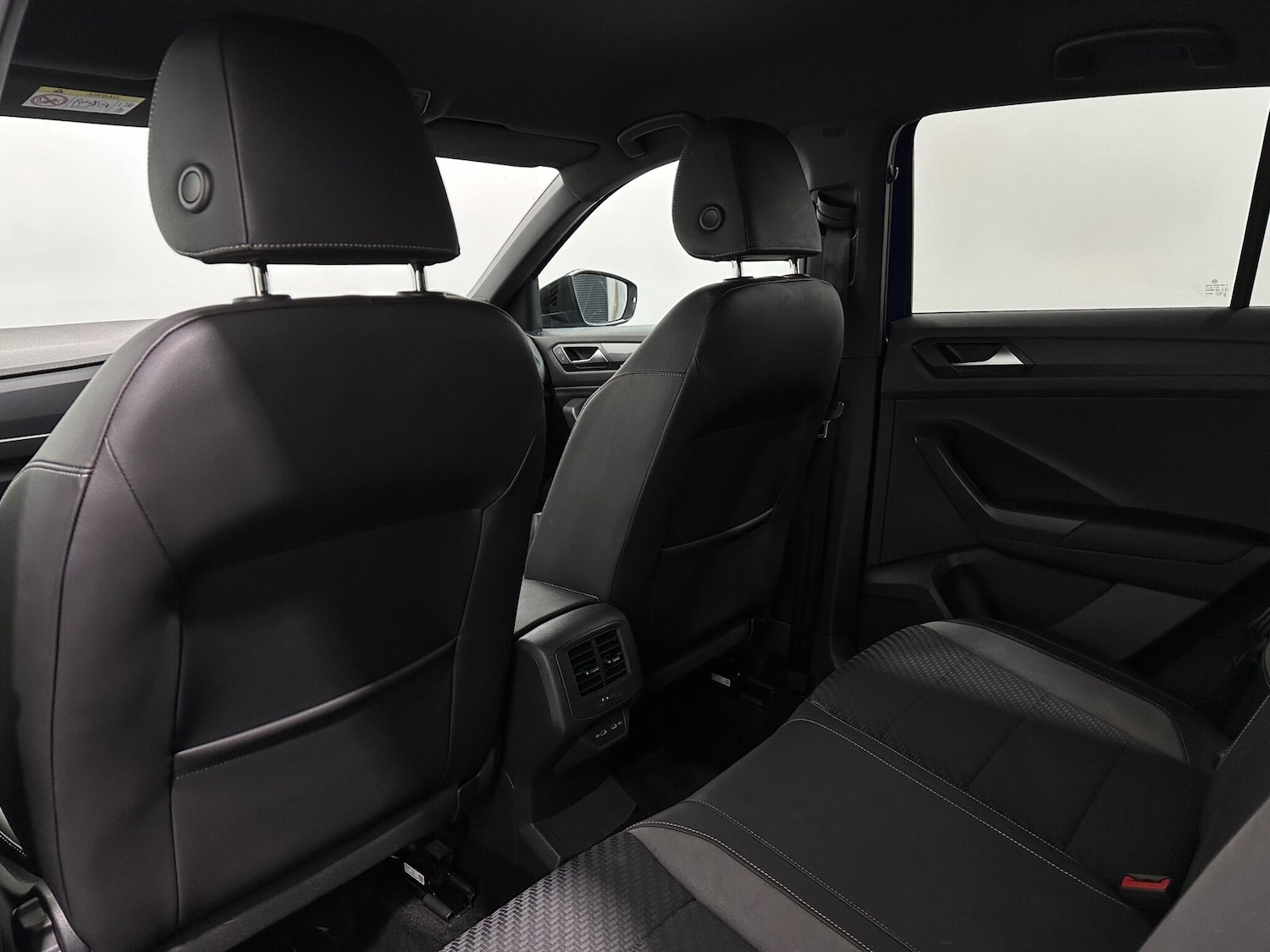 Used Volkswagen T-Roc 2021 for sale - 77097408: Photo 35