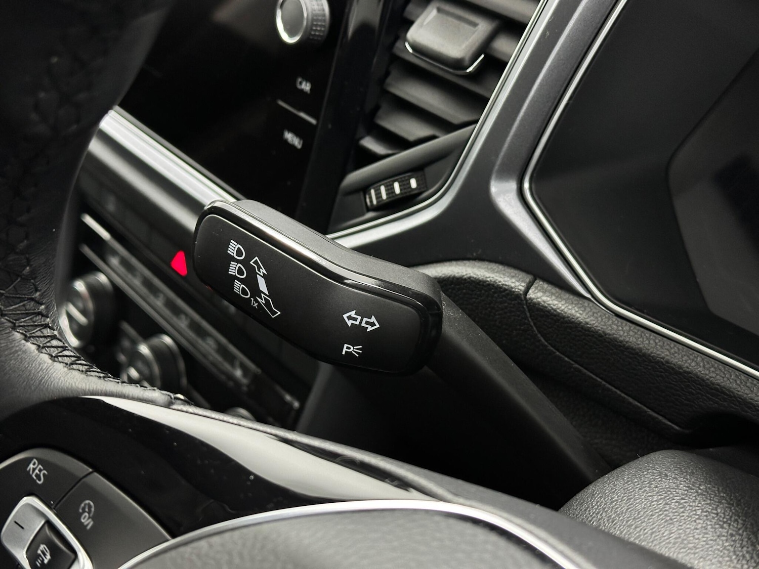 Used Volkswagen T-Roc 2022 for sale - 77633988: Photo 14