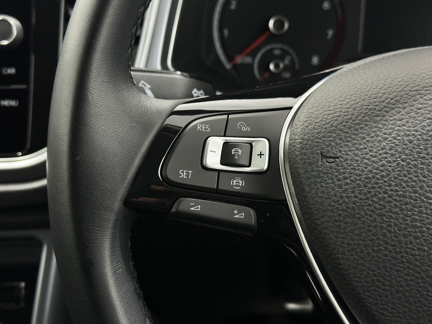 Used Volkswagen T-Roc 2022 for sale - 77633988: Photo 15