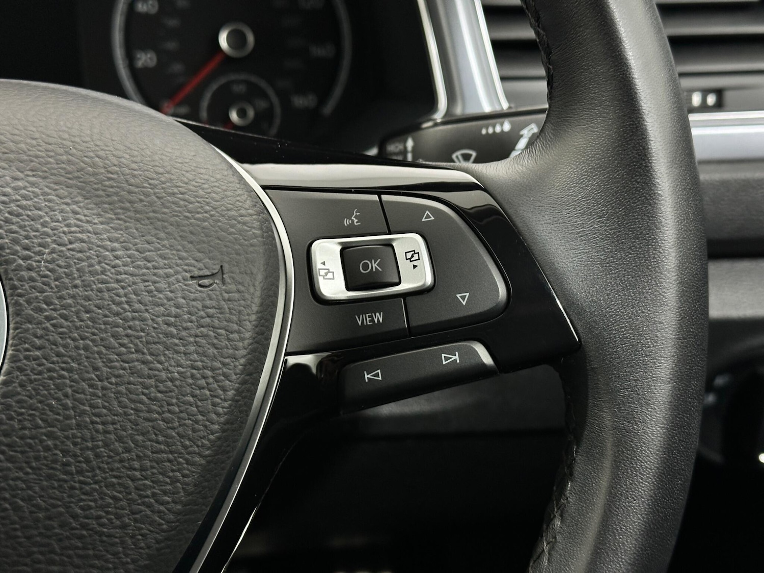 Used Volkswagen T-Roc 2022 for sale - 77633988: Photo 16