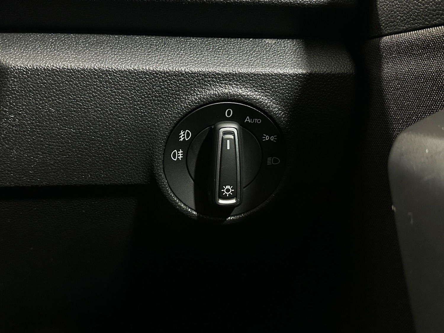 Used Volkswagen T-Roc 2022 for sale - 77633988: Photo 18