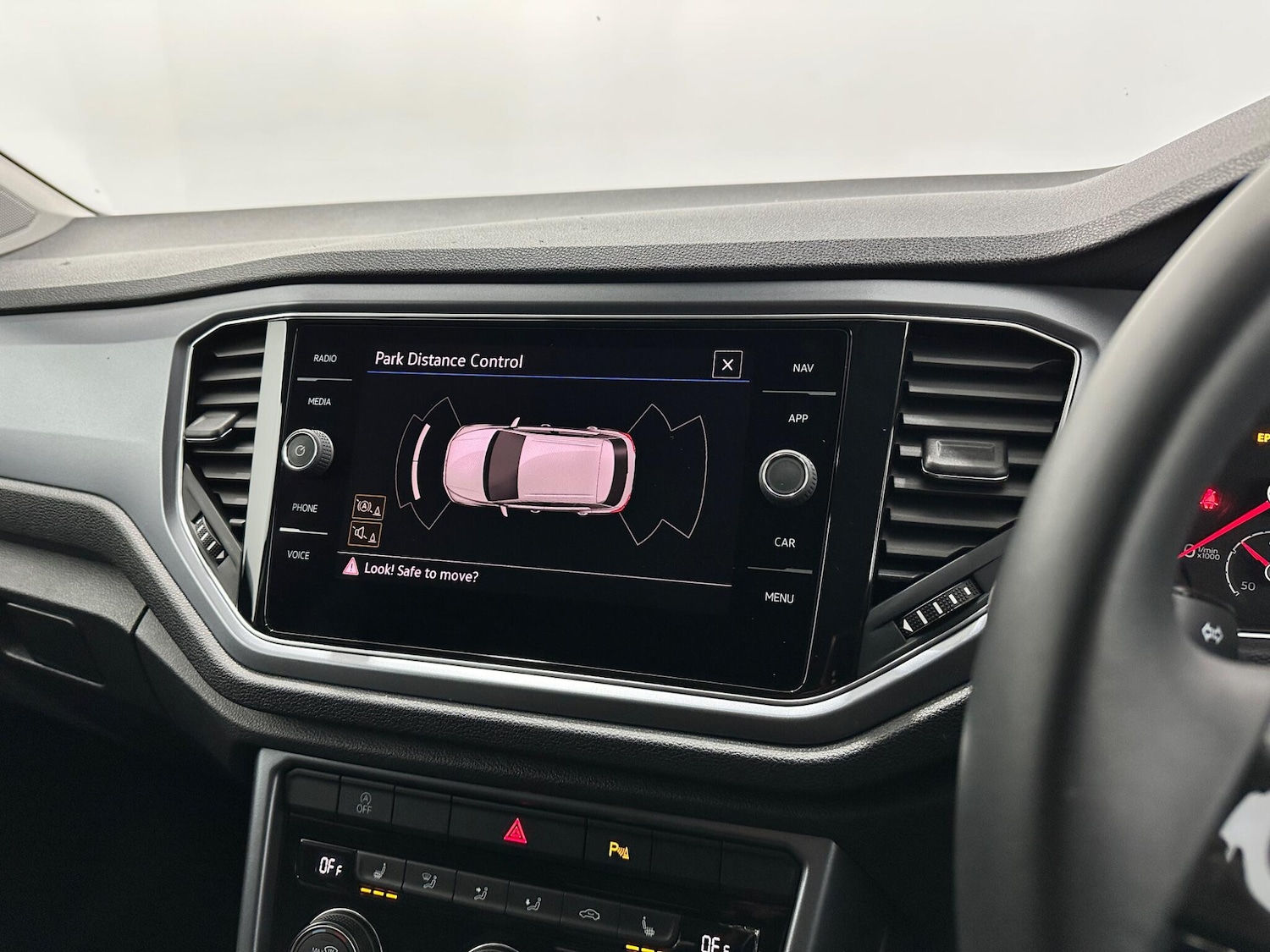 Used Volkswagen T-Roc 2022 for sale - 77633988: Photo 23