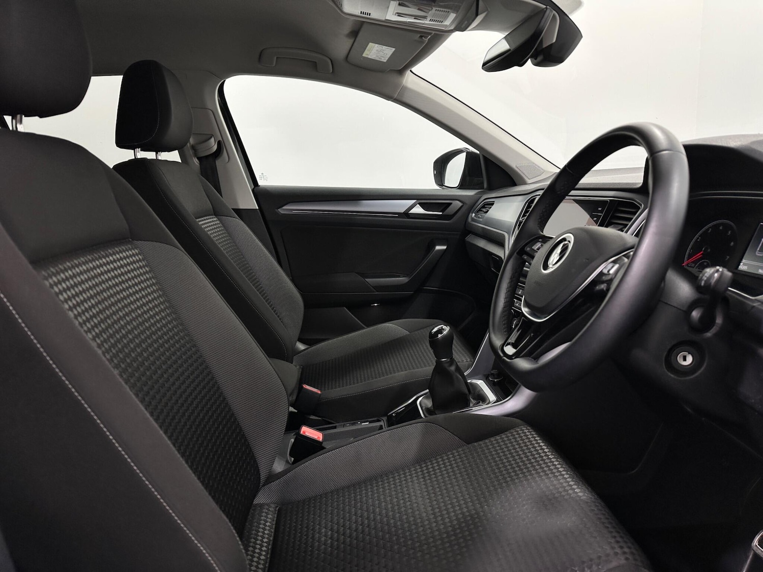 Used Volkswagen T-Roc 2022 for sale - 77633988: Photo 32