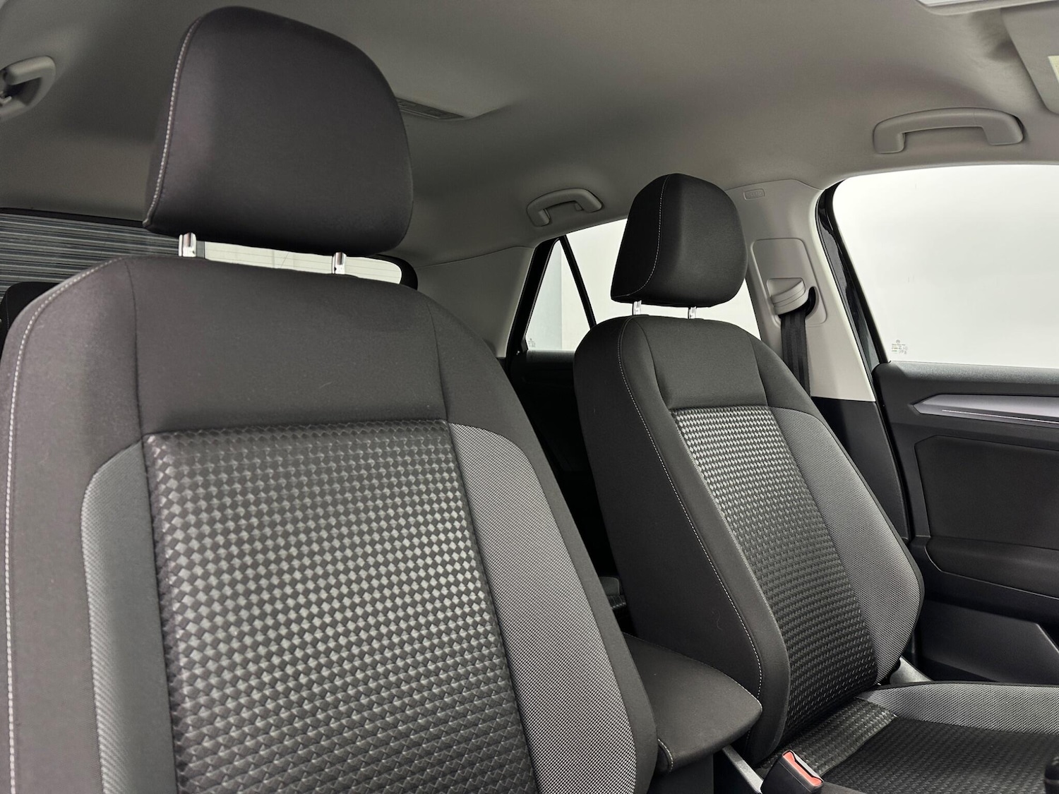 Used Volkswagen T-Roc 2022 for sale - 77633988: Photo 33