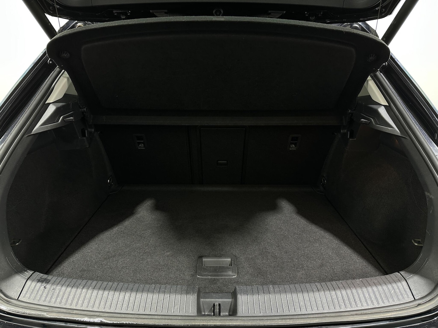 Used Volkswagen T-Roc 2022 for sale - 77633988: Photo 47