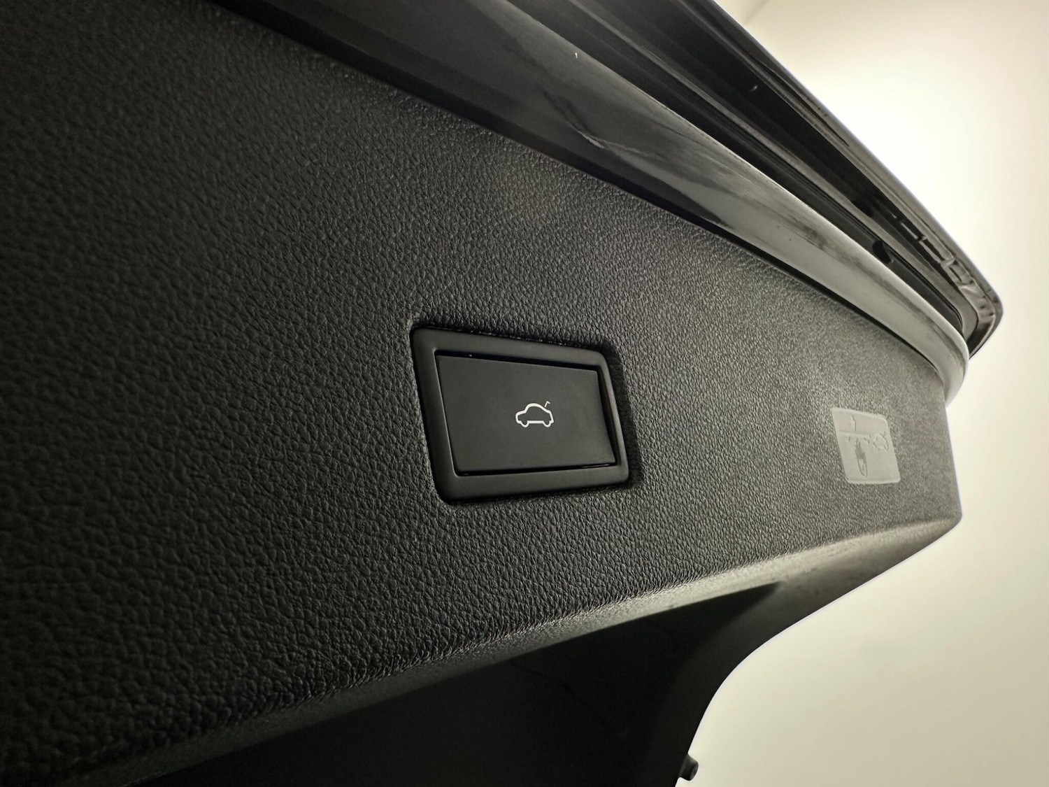 Used Volkswagen T-Roc 2022 for sale - 77633988: Photo 48