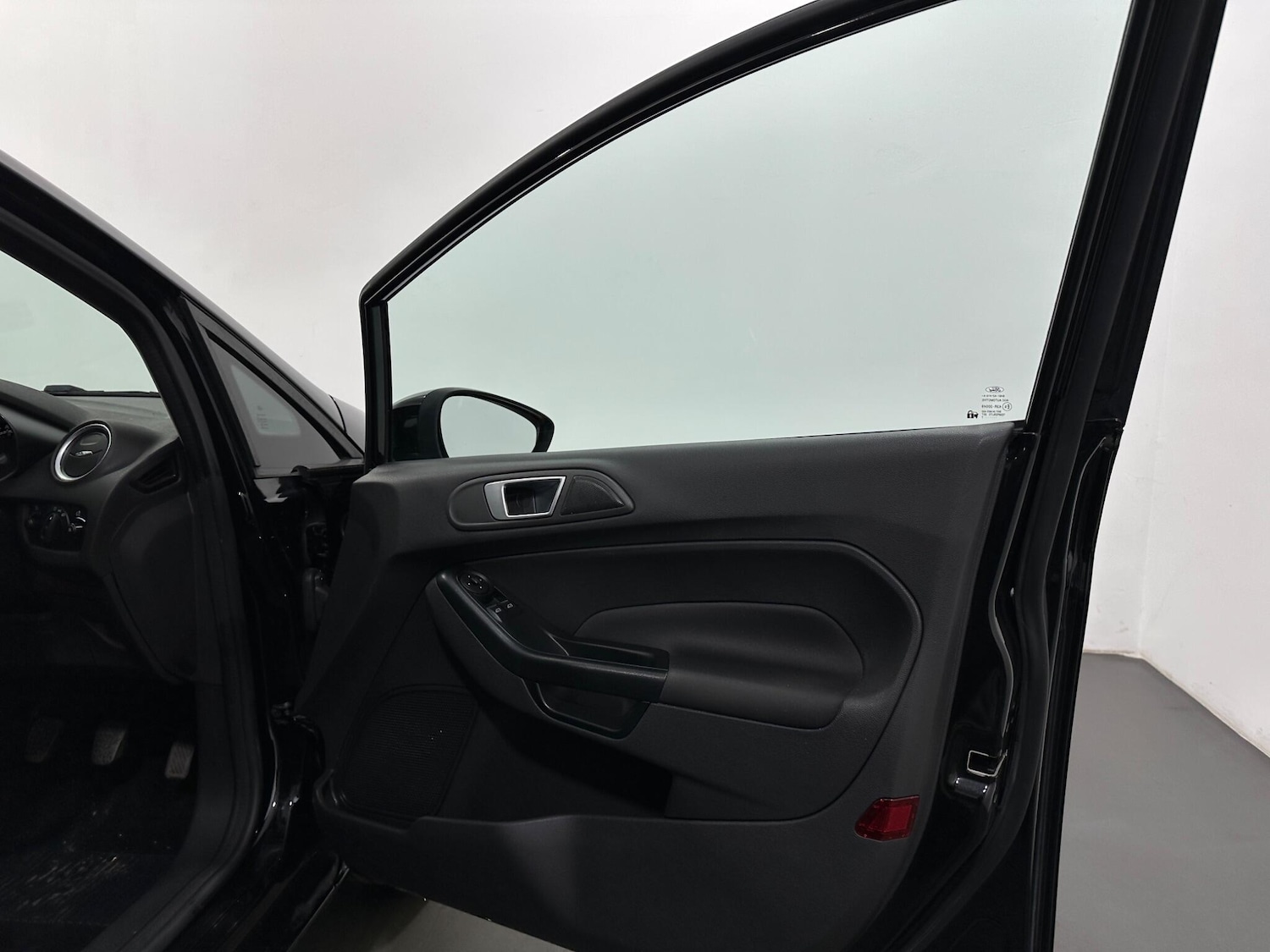 Used Ford Fiesta 2017 for sale - 78020215: Photo 29