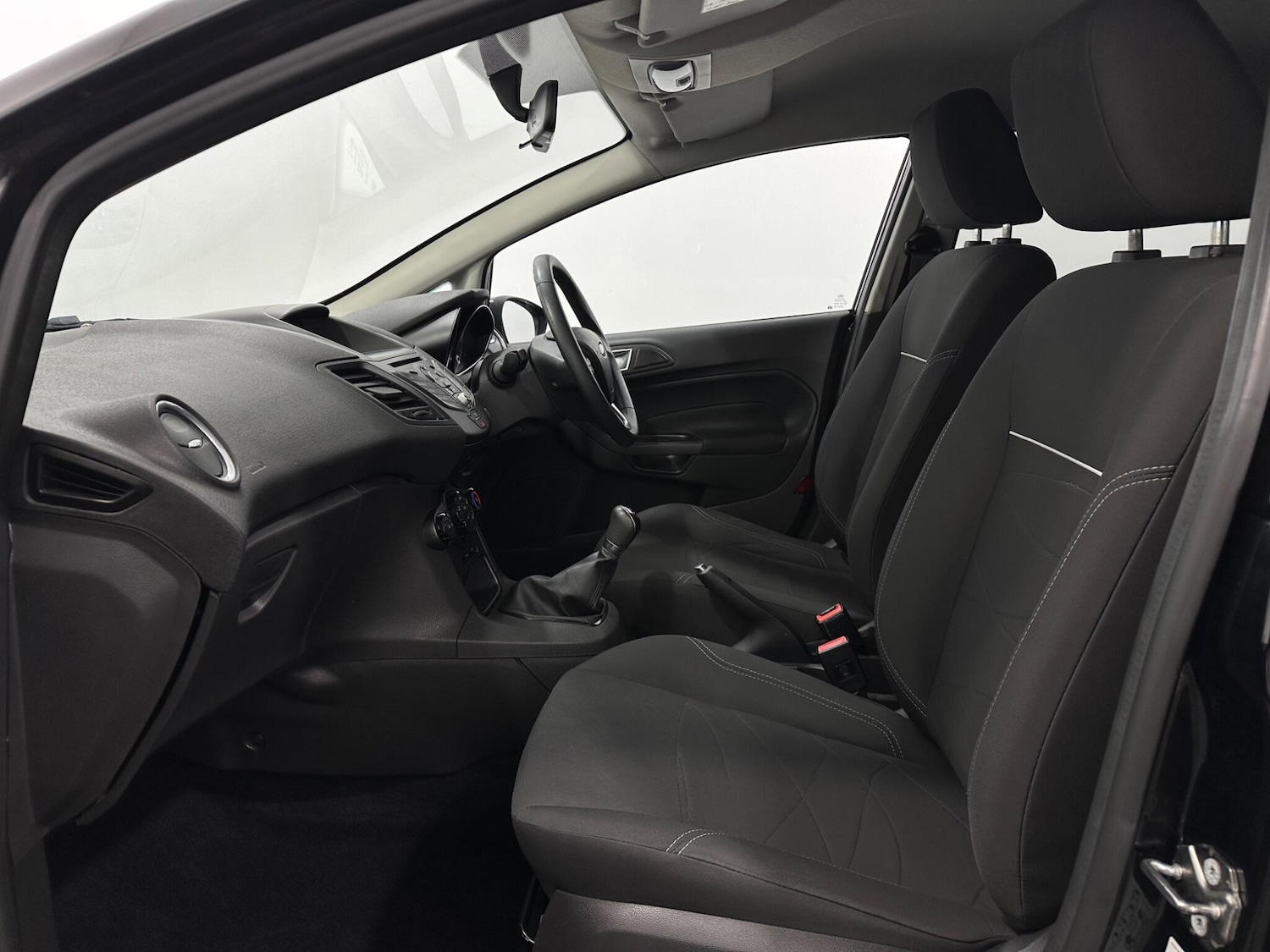 Used Ford Fiesta 2017 for sale - 78020215: Photo 30