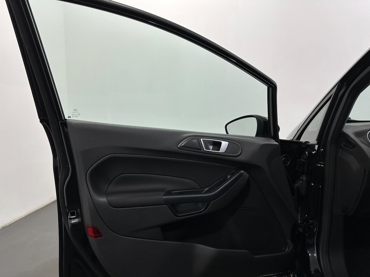 Used Ford Fiesta 2017 for sale - 78020215: Photo 33