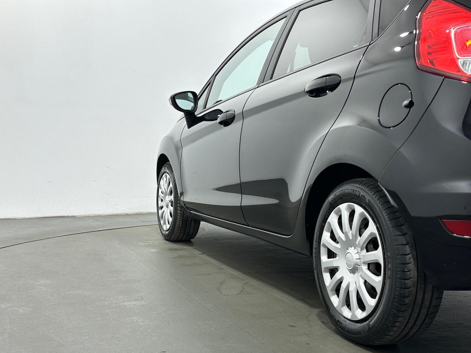 Used Ford Fiesta 2017 for sale - 78020215: Photo 45