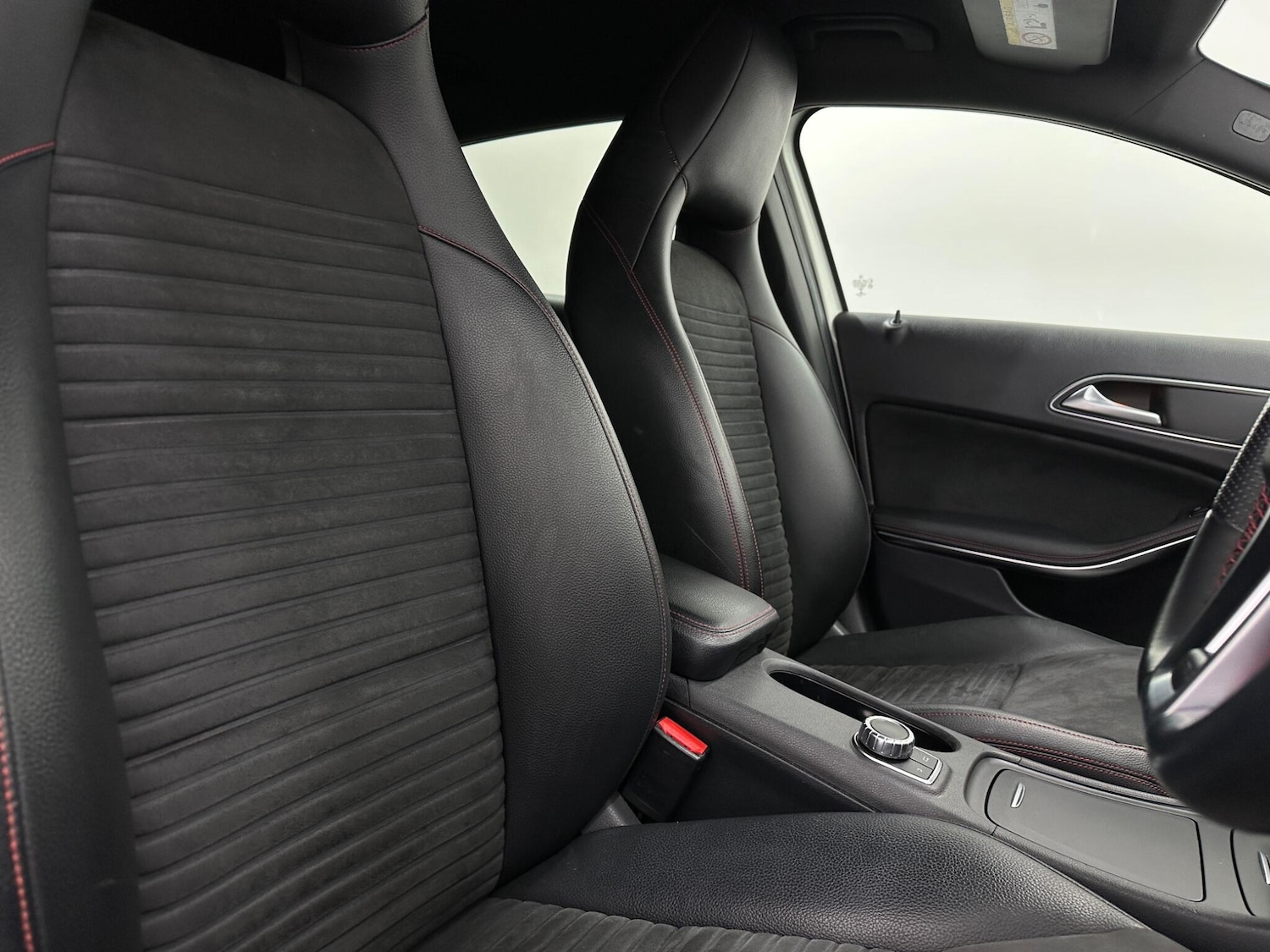 Used Mercedes-Benz GLA 2014 for sale - 77396604: Photo 32