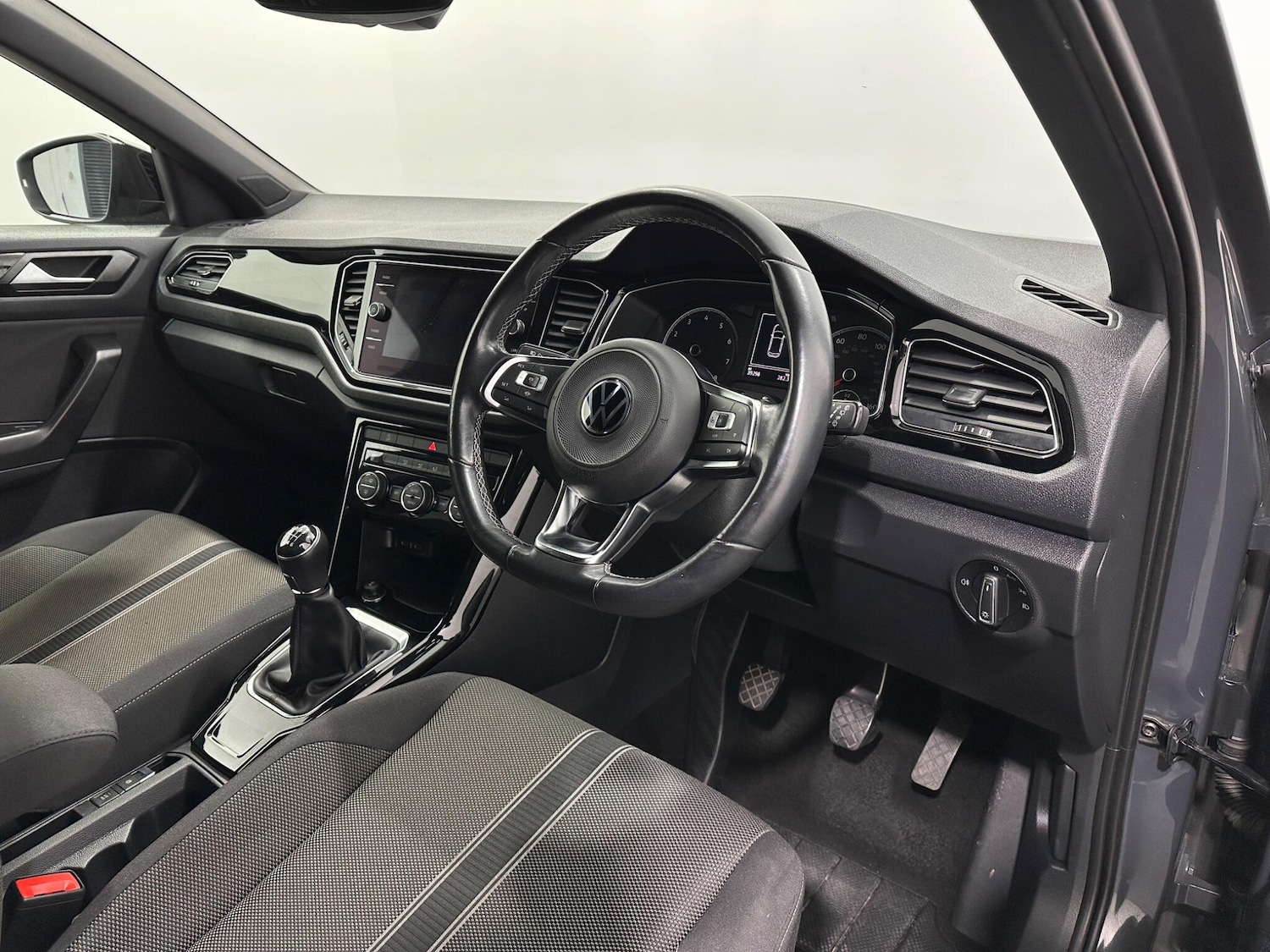 Used Volkswagen T-Roc 2021 for sale - 77131358: Photo 10