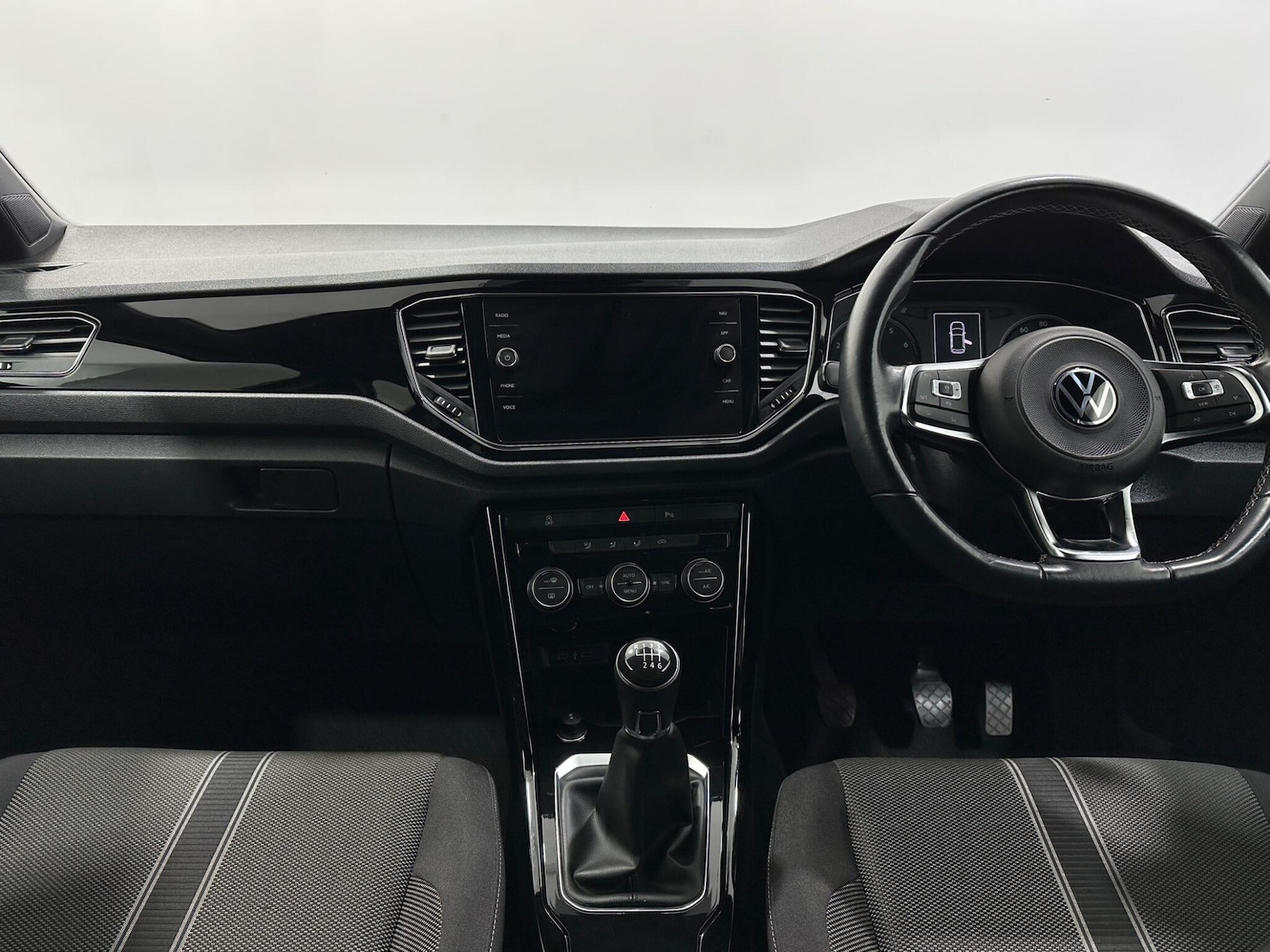 Used Volkswagen T-Roc 2021 for sale - 77131358: Photo 18