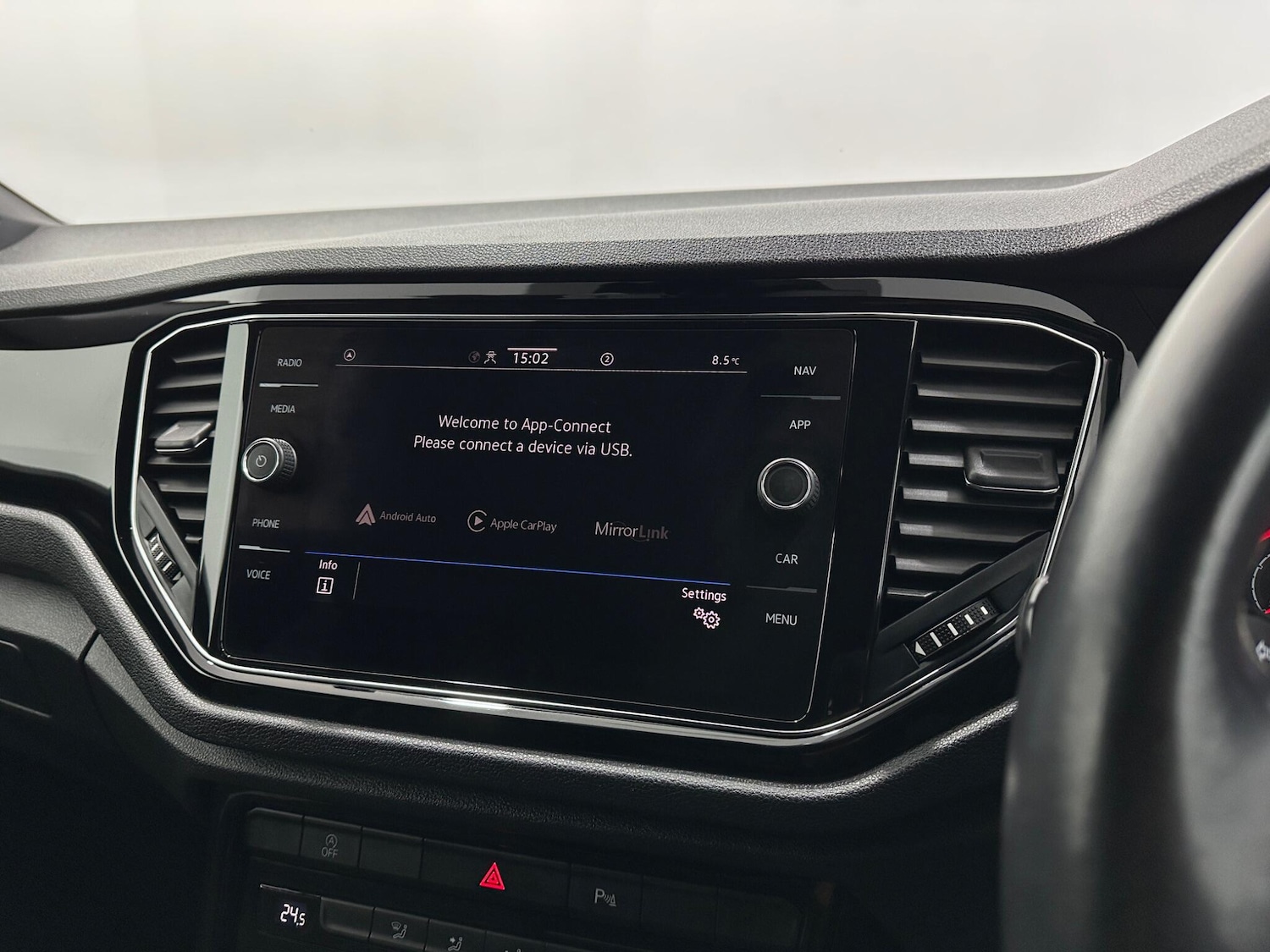 Used Volkswagen T-Roc 2021 for sale - 77131358: Photo 22