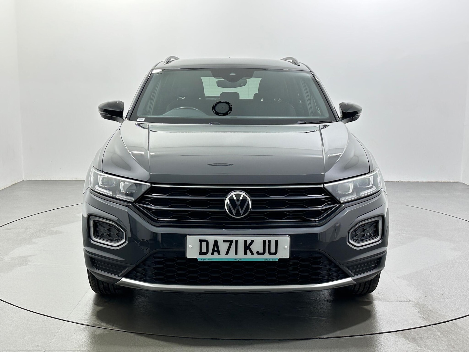 Used Volkswagen T-Roc 2021 for sale - 77131358: Photo 3
