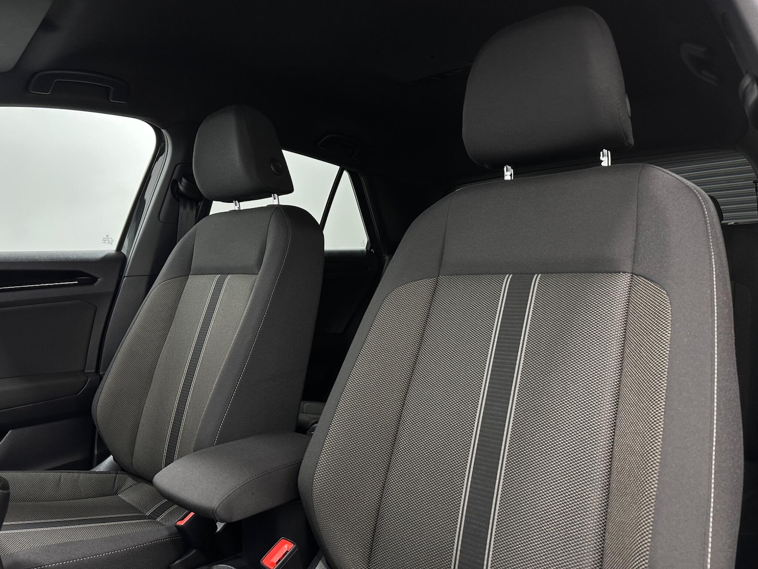 Used Volkswagen T-Roc 2021 for sale - 77131358: Photo 33