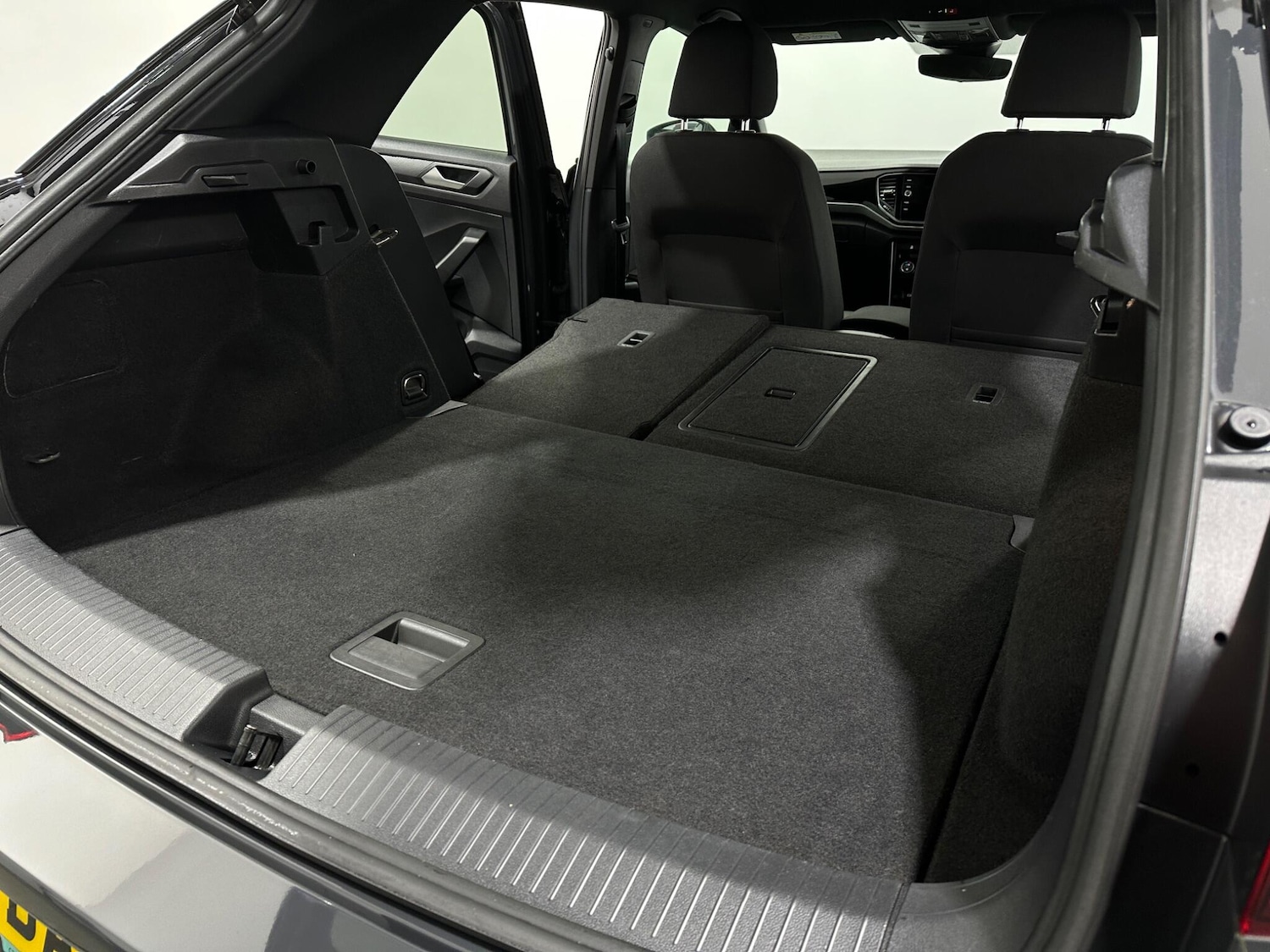 Used Volkswagen T-Roc 2021 for sale - 77131358: Photo 42