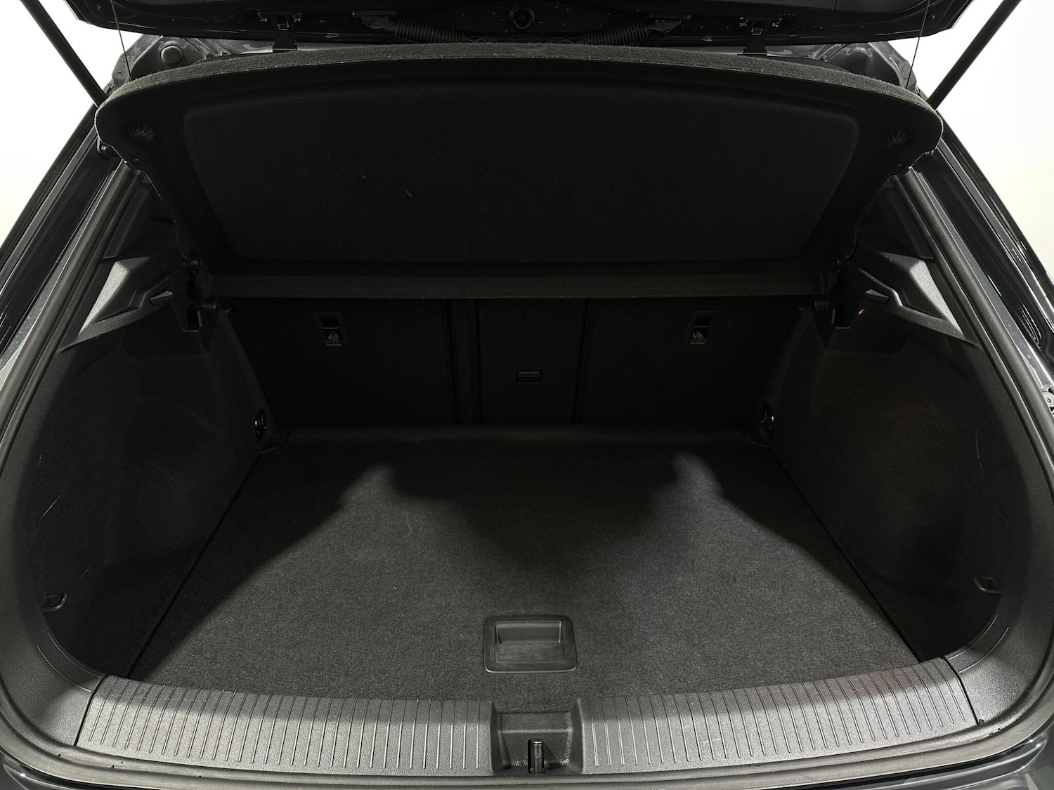 Used Volkswagen T-Roc 2021 for sale - 77131358: Photo 44