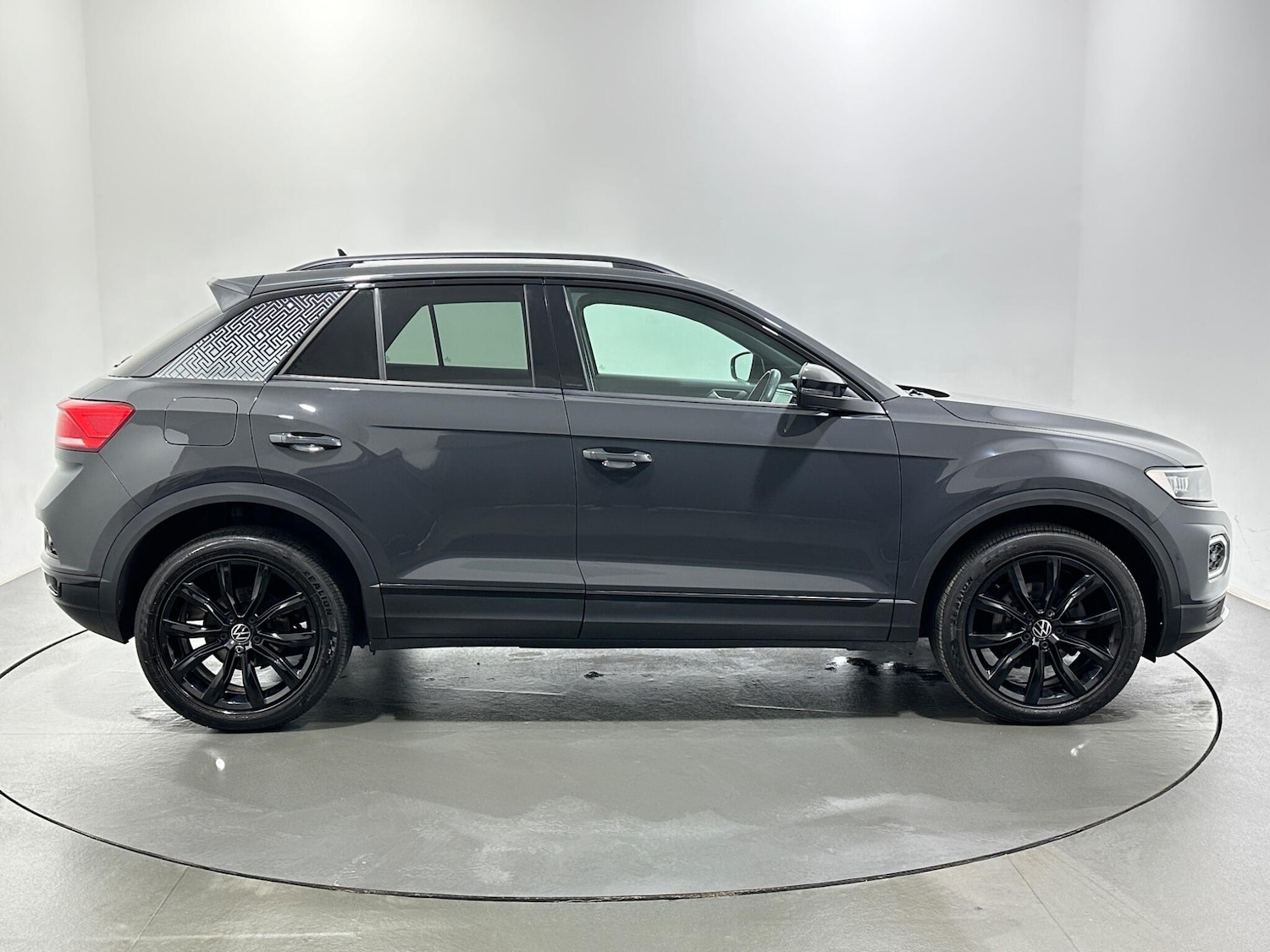 Used Volkswagen T-Roc 2021 for sale - 77131358: Photo 9