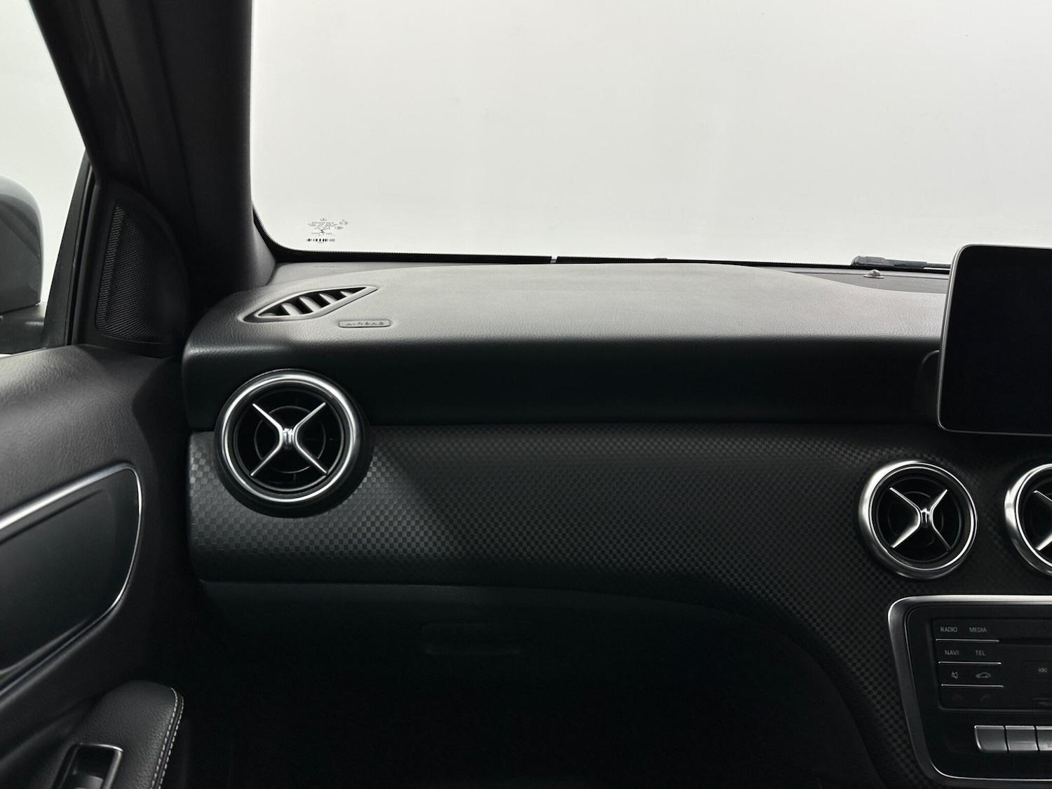 Used Mercedes-Benz A-Class 2018 for sale - 77586439: Photo 28