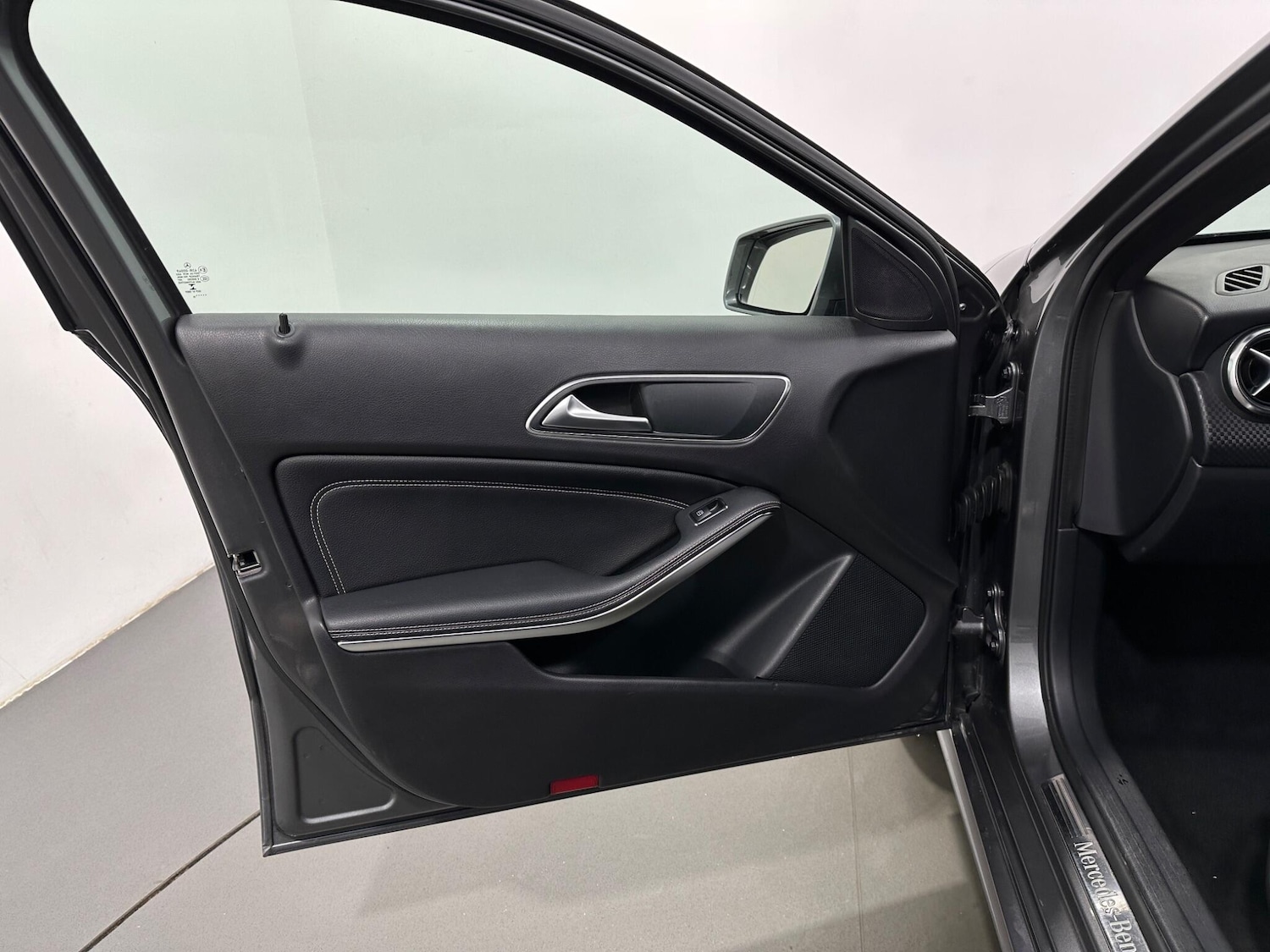 Used Mercedes-Benz A-Class 2018 for sale - 77586439: Photo 36