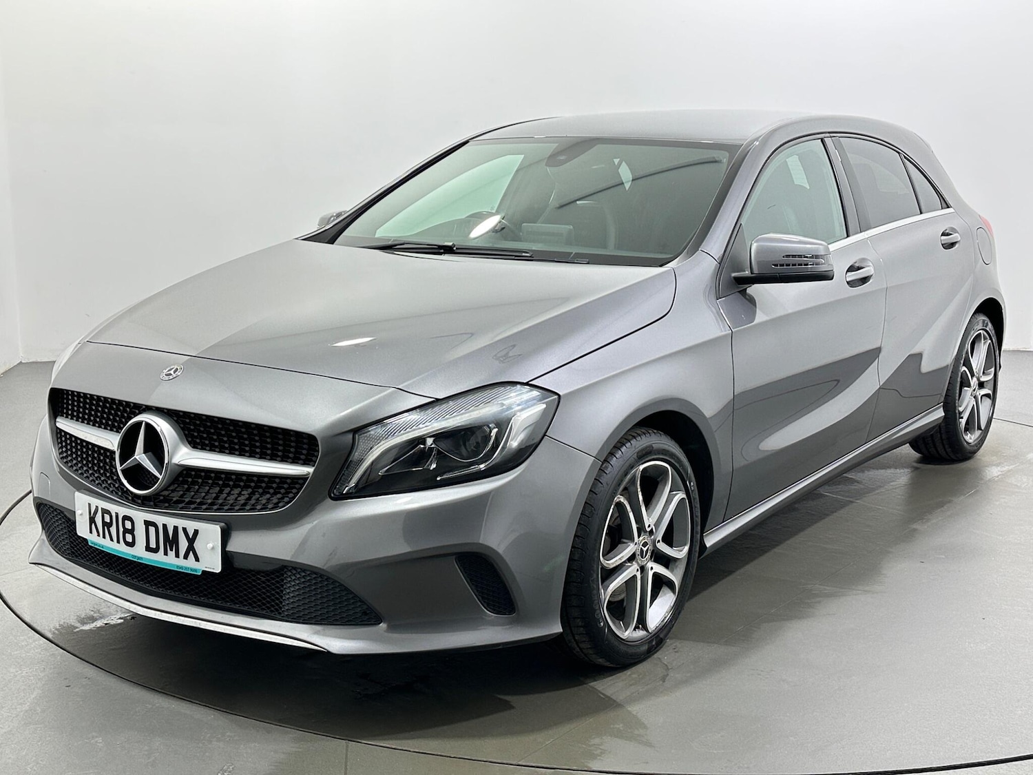 Used Mercedes-Benz A-Class 2018 for sale - 77586439: Photo 4