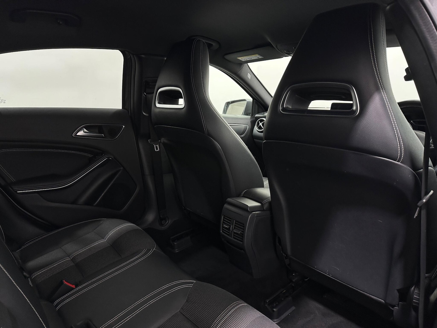 Used Mercedes-Benz A-Class 2018 for sale - 77586439: Photo 40