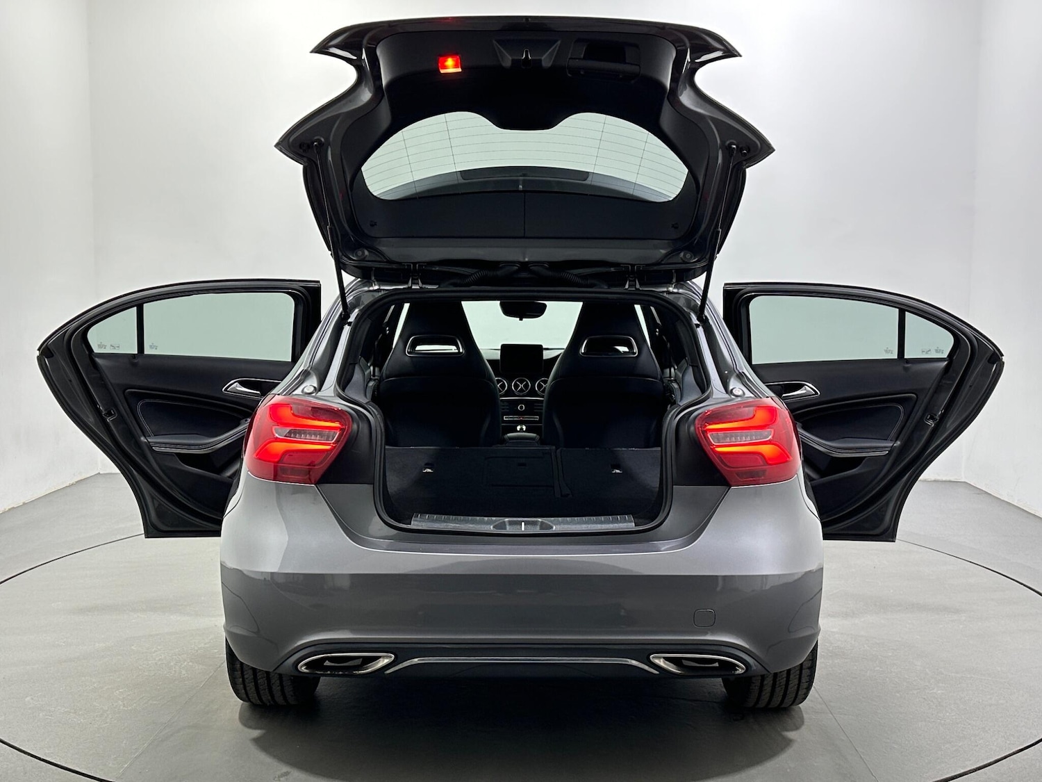 Used Mercedes-Benz A-Class 2018 for sale - 77586439: Photo 43