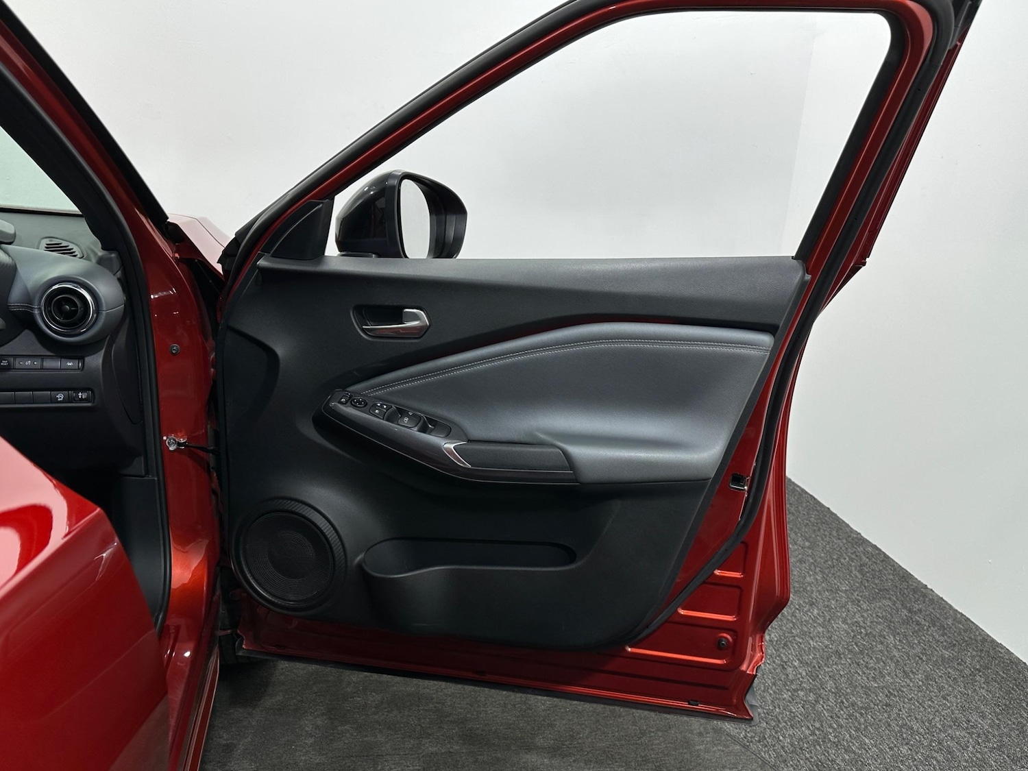 Used Nissan Juke 2020 for sale - 76878938: Photo 30