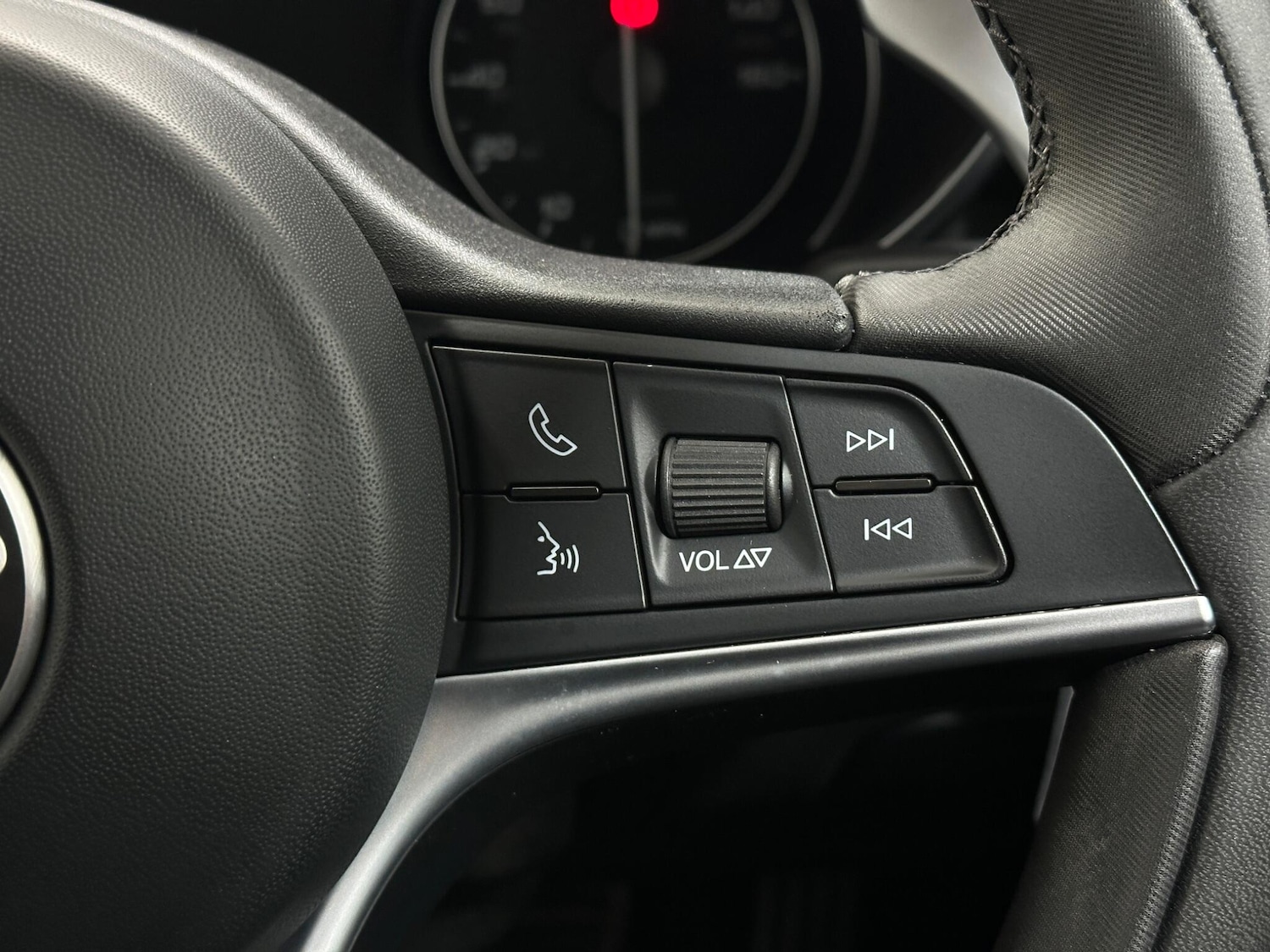 Used Alfa Romeo Giulia 2018 for sale - 77559151: Photo 16