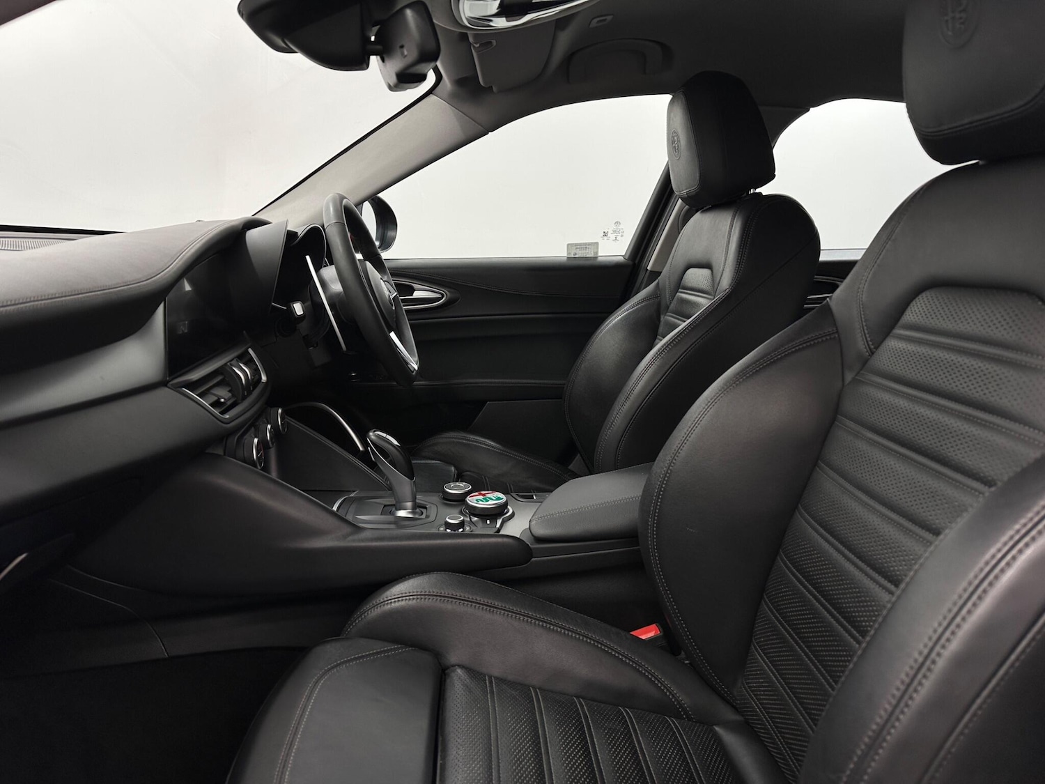 Used Alfa Romeo Giulia 2018 for sale - 77559151: Photo 36