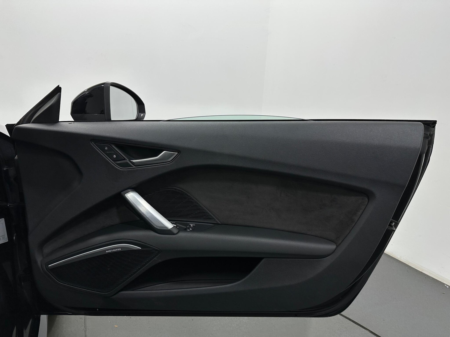 Used Audi TT 2015 for sale - 76878624: Photo 31