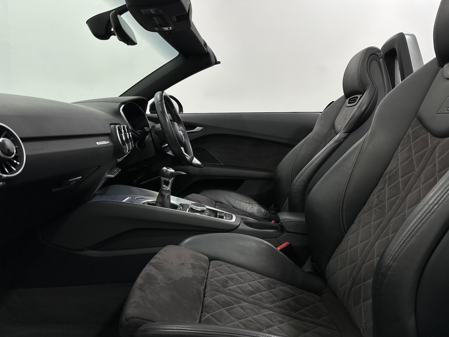 Used Audi TT 2015 for sale - 76878624: Photo 32