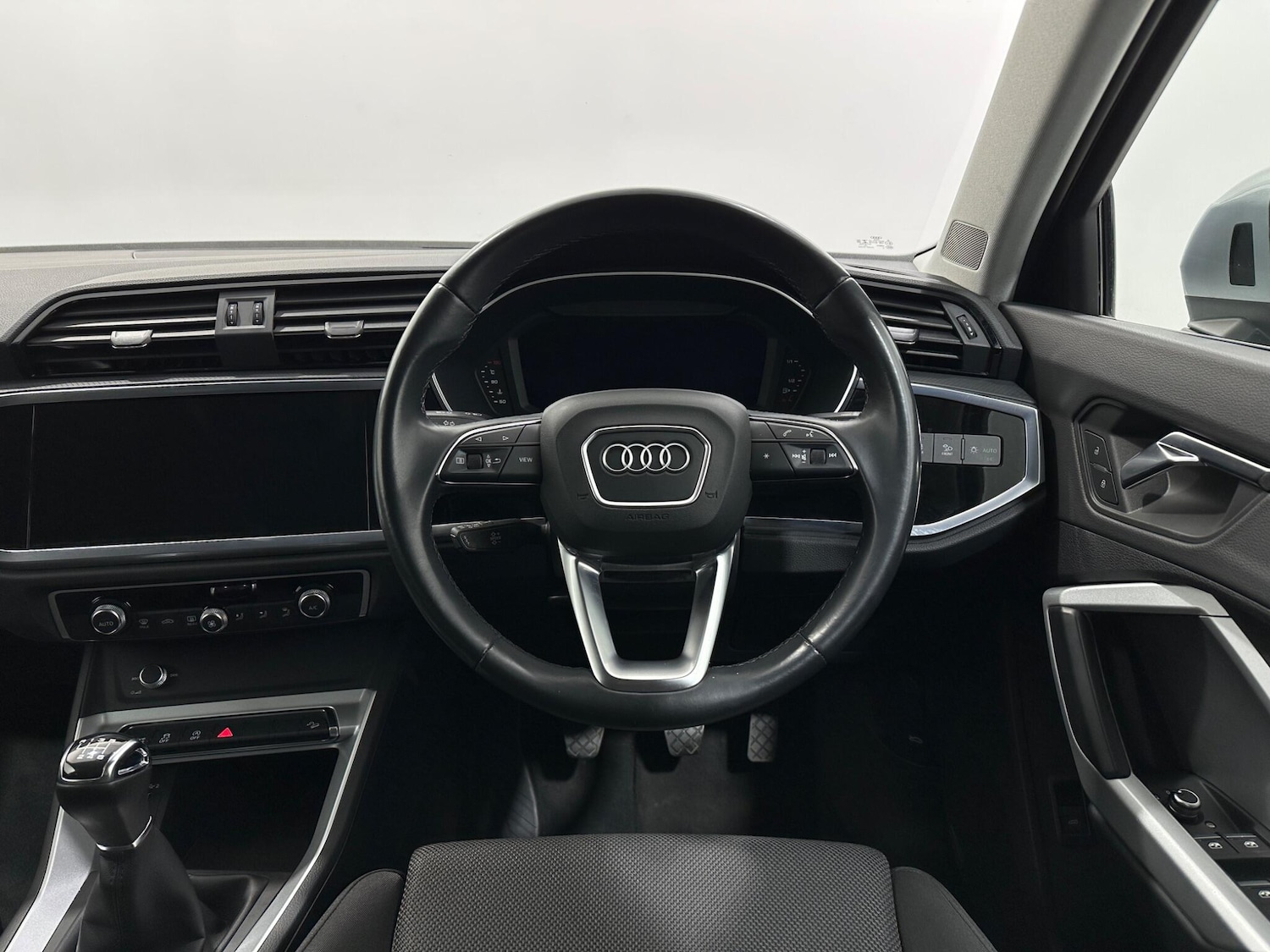 Used Audi Q3 2020 for sale - 77101706: Photo 12