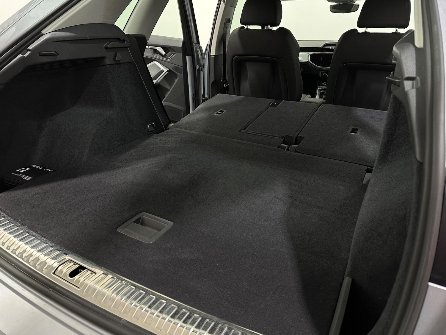 Used Audi Q3 2020 for sale - 77101706: Photo 42