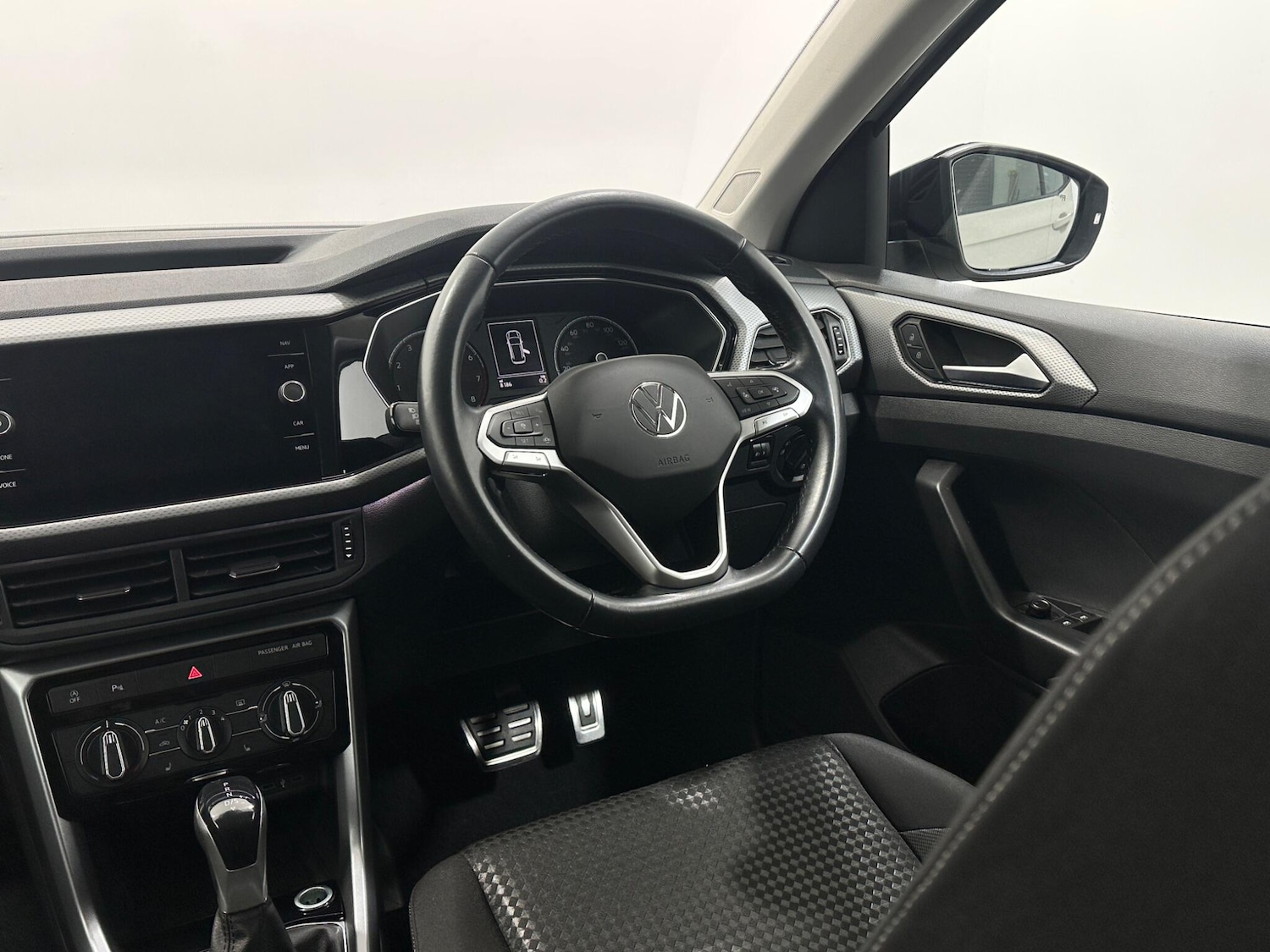 Used Volkswagen T-Cross 2022 for sale - 77784571: Photo 12