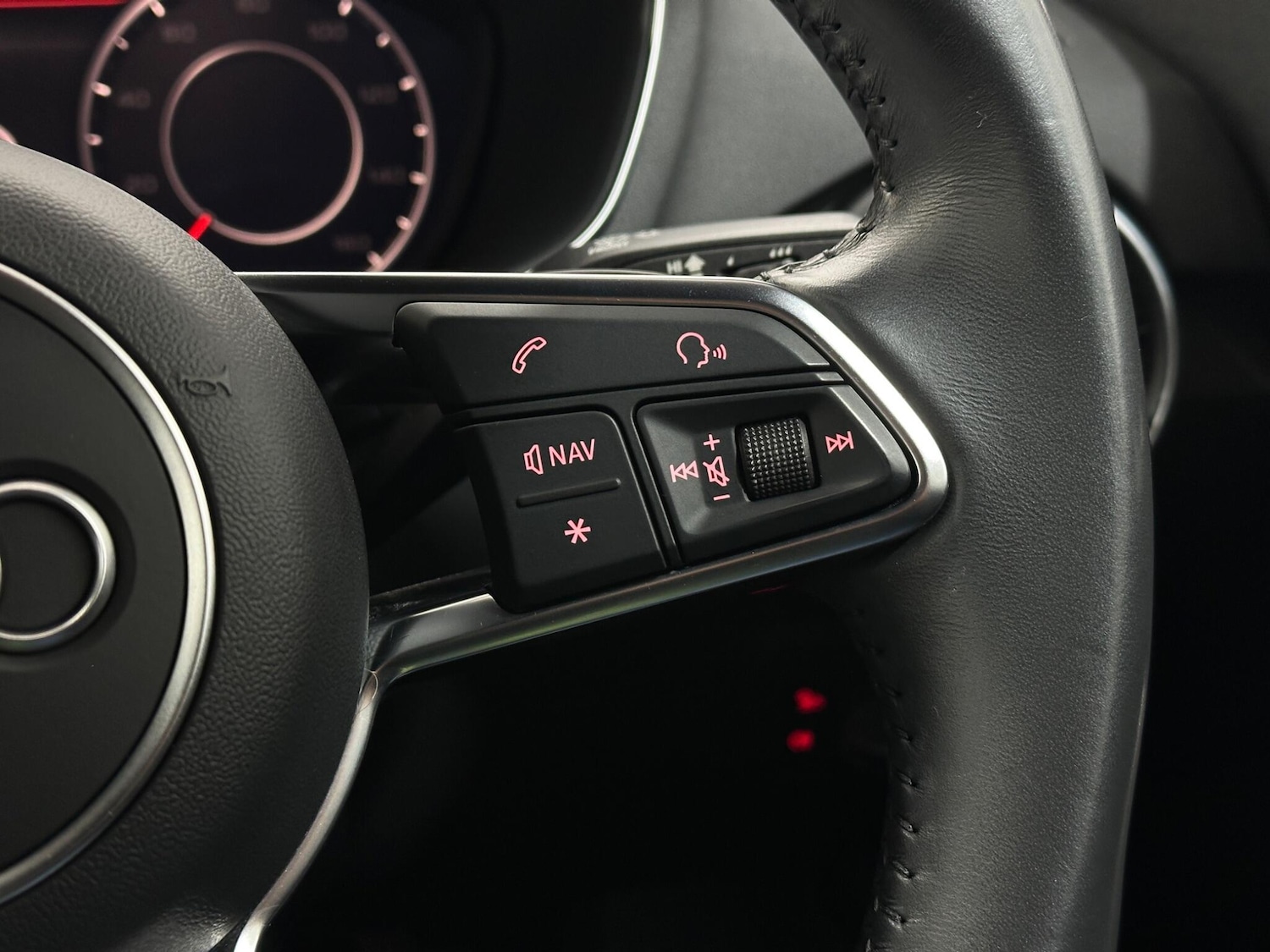 Used Audi TT 2020 for sale - 76878688: Photo 14