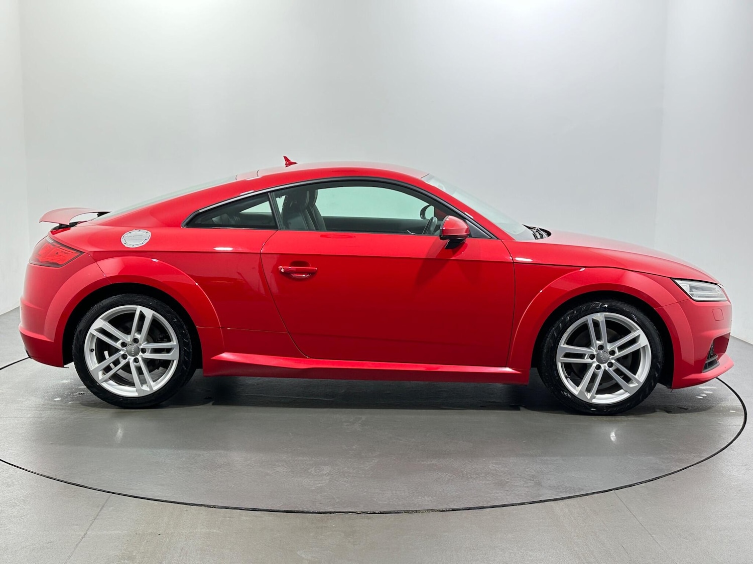 Used Audi TT 2020 for sale - 76878688: Photo 9