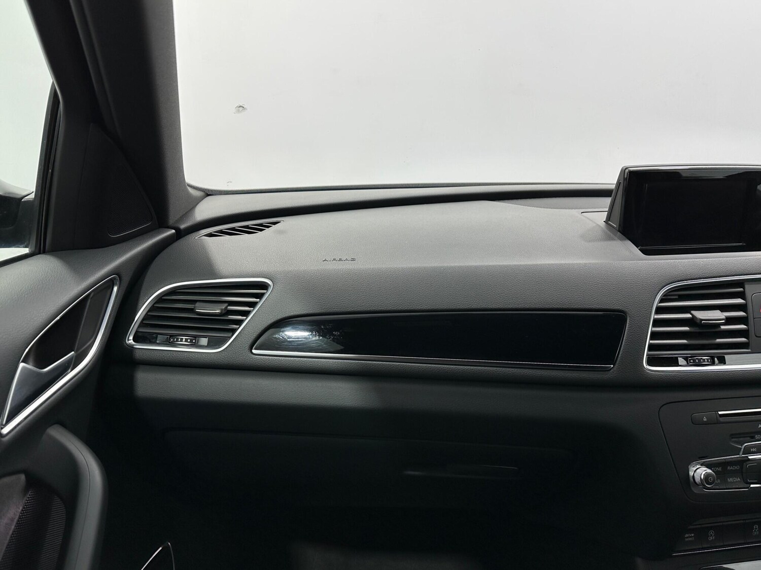 Used Audi Q3 for sale - 78214136: Photo 27