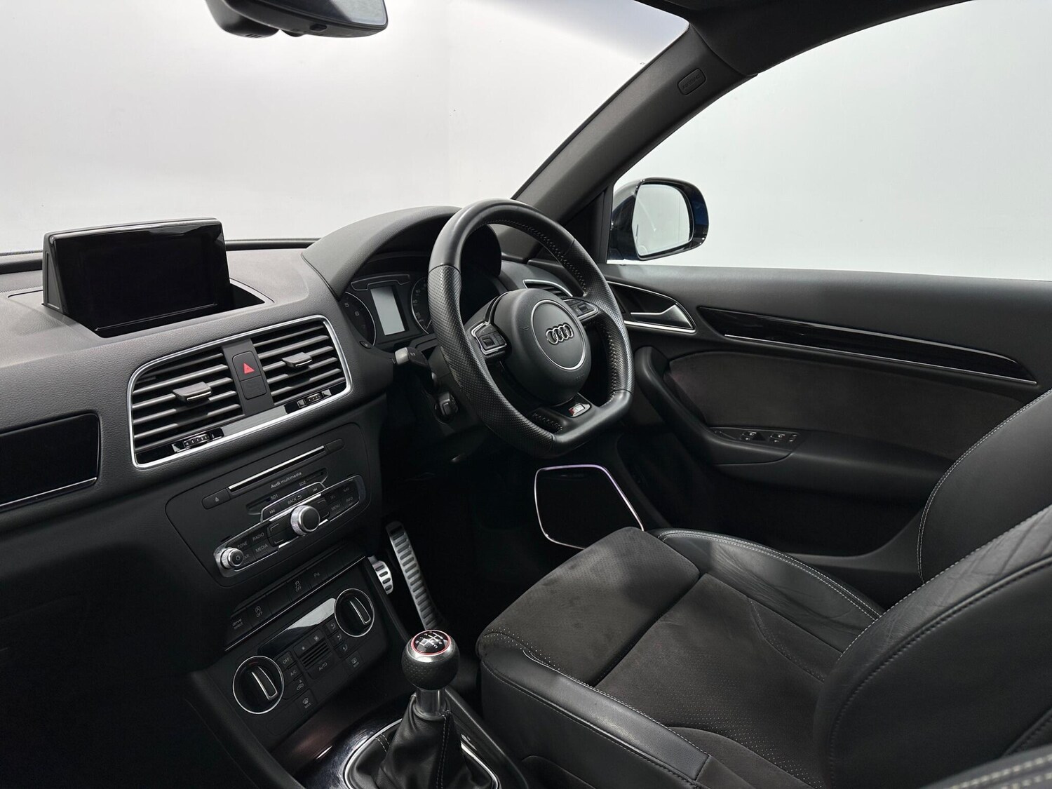 Used Audi Q3 for sale - 78214136: Photo 29