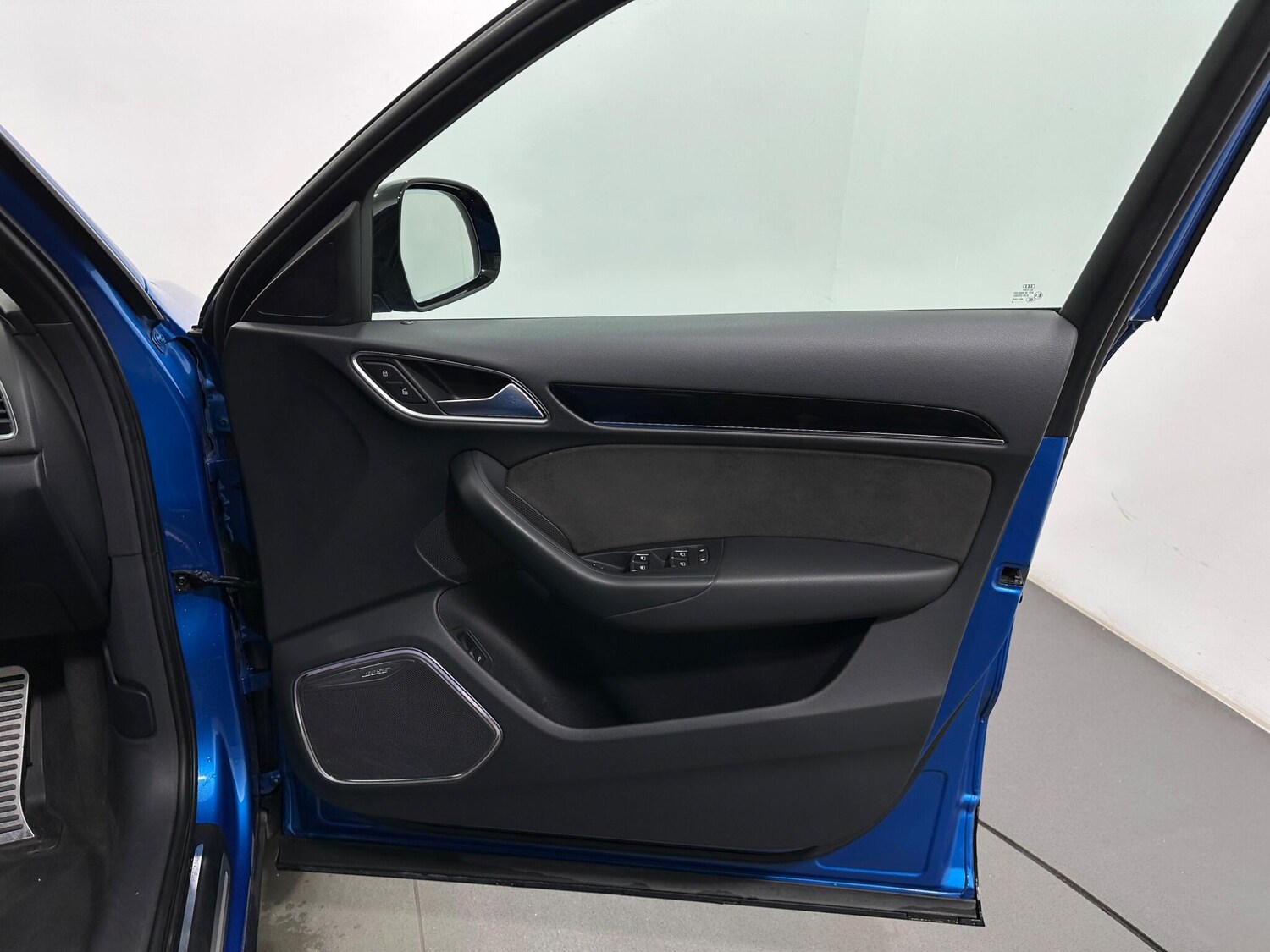 Used Audi Q3 for sale - 78214136: Photo 32