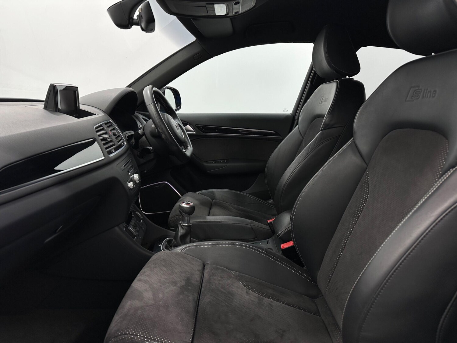 Used Audi Q3 for sale - 78214136: Photo 33