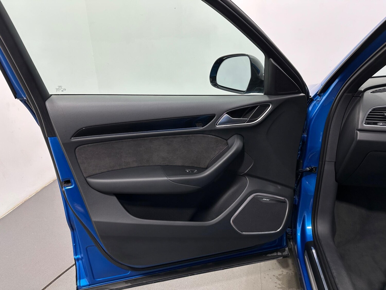 Used Audi Q3 for sale - 78214136: Photo 35