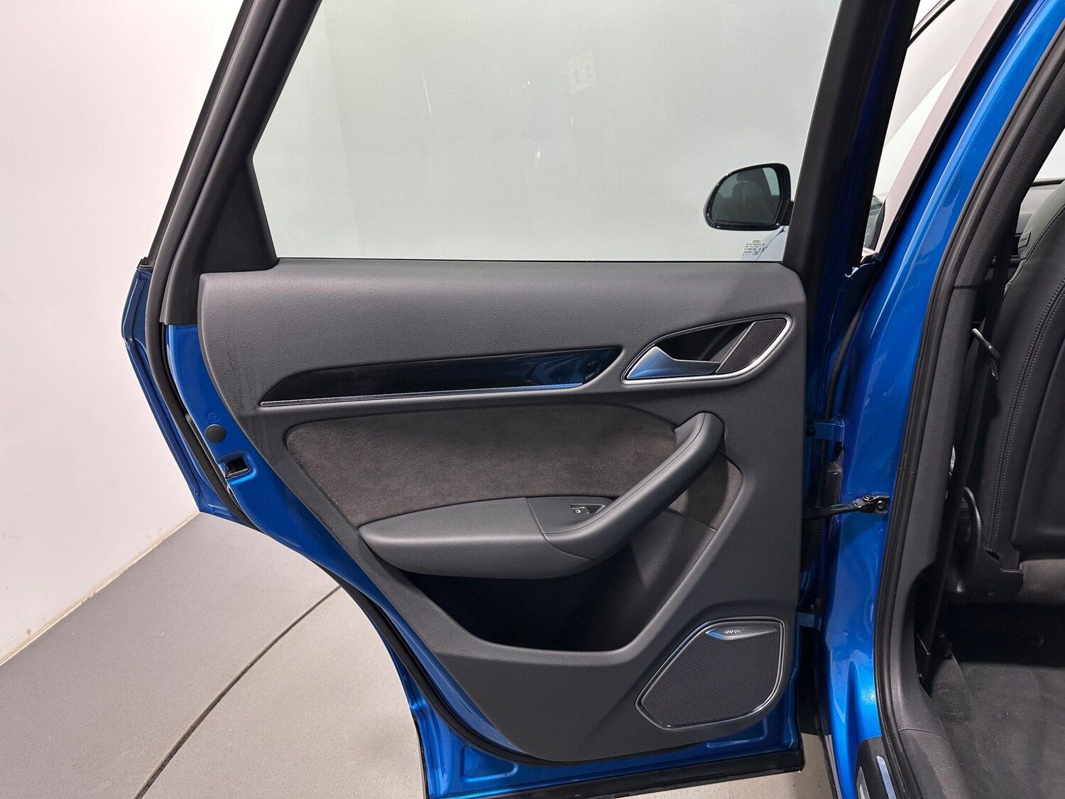 Used Audi Q3 for sale - 78214136: Photo 38