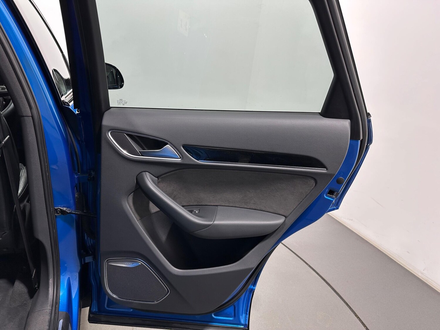 Used Audi Q3 for sale - 78214136: Photo 41