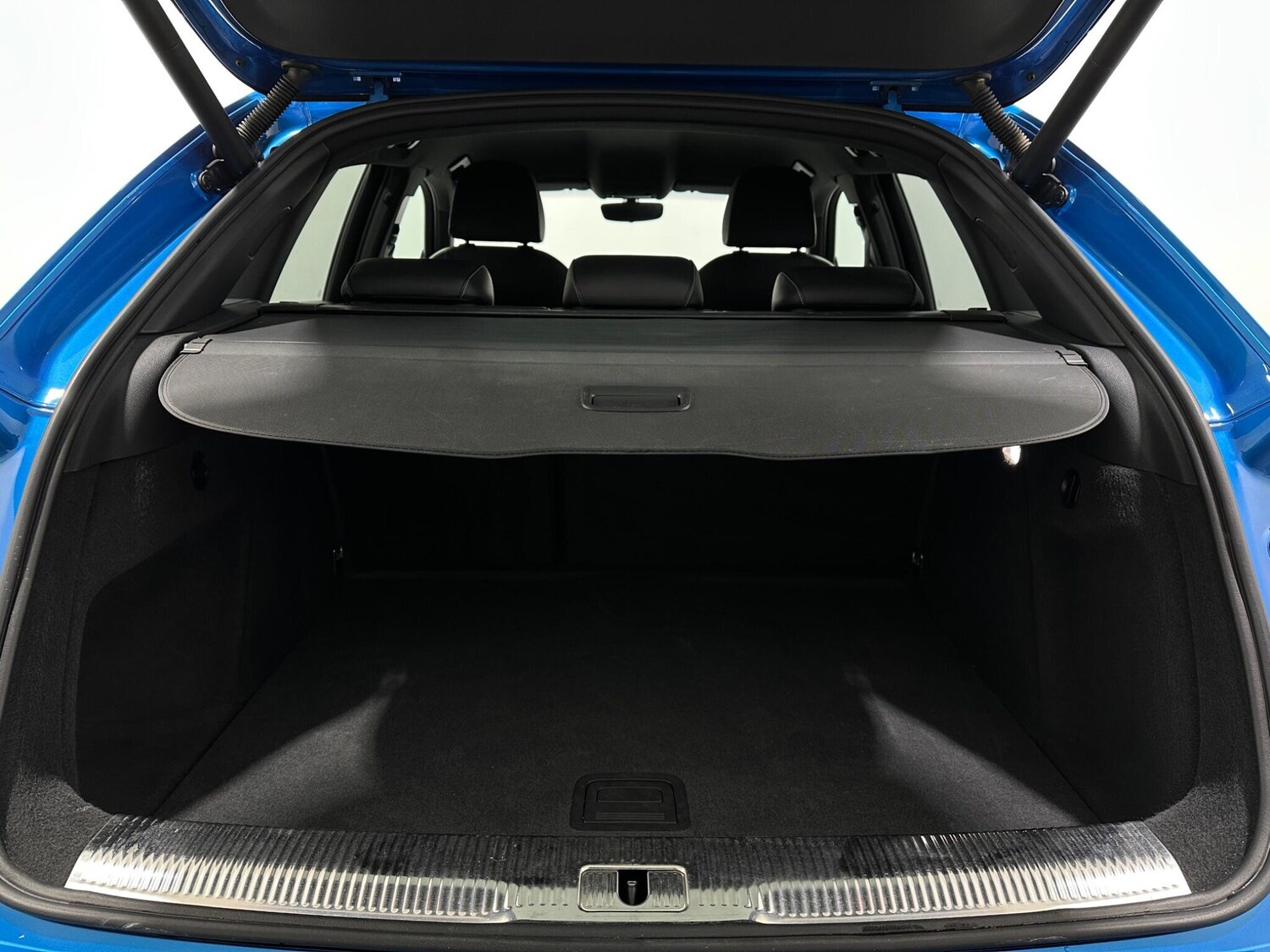 Used Audi Q3 for sale - 78214136: Photo 45