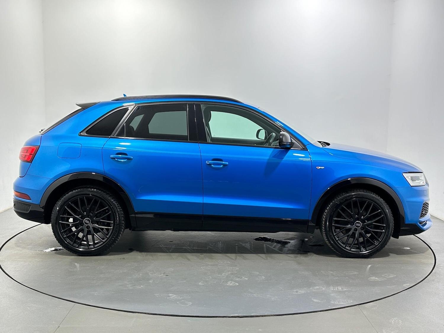 Used Audi Q3 for sale - 78214136: Photo 9