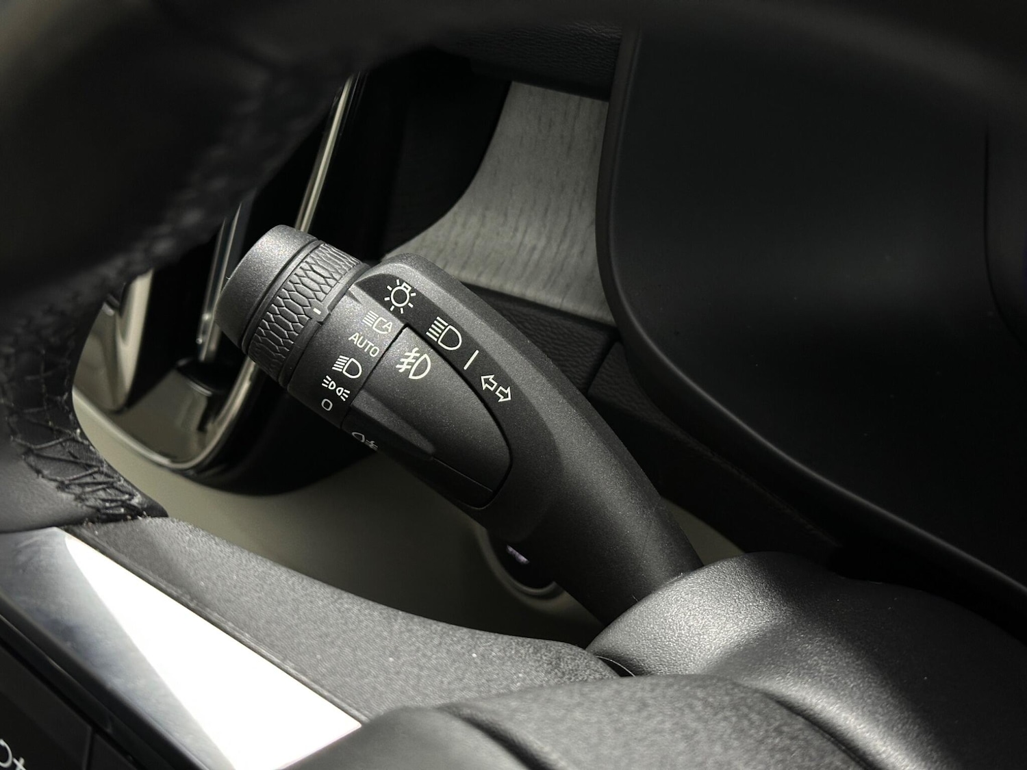 Used Volvo XC40 2021 for sale - 77238391: Photo 13